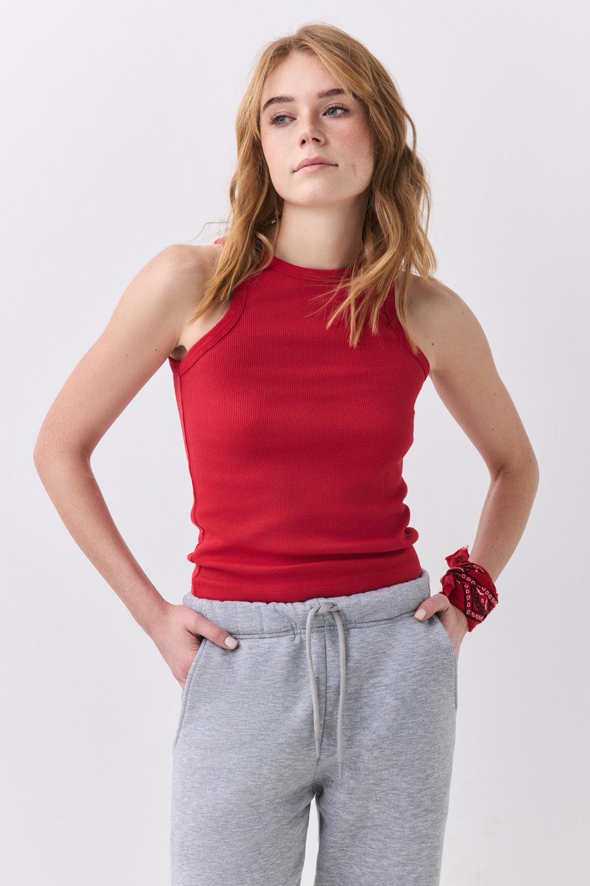 Kadın Pamuklu Askılı Halter Yaka Basic Atlet Kırmızı 9011