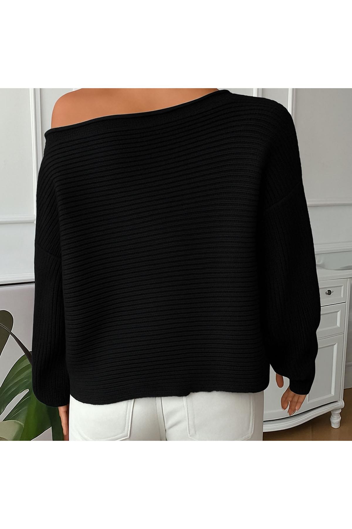 Kadın Açık Omuzlu Yün Karışımlı Oversize Kazak Siyah