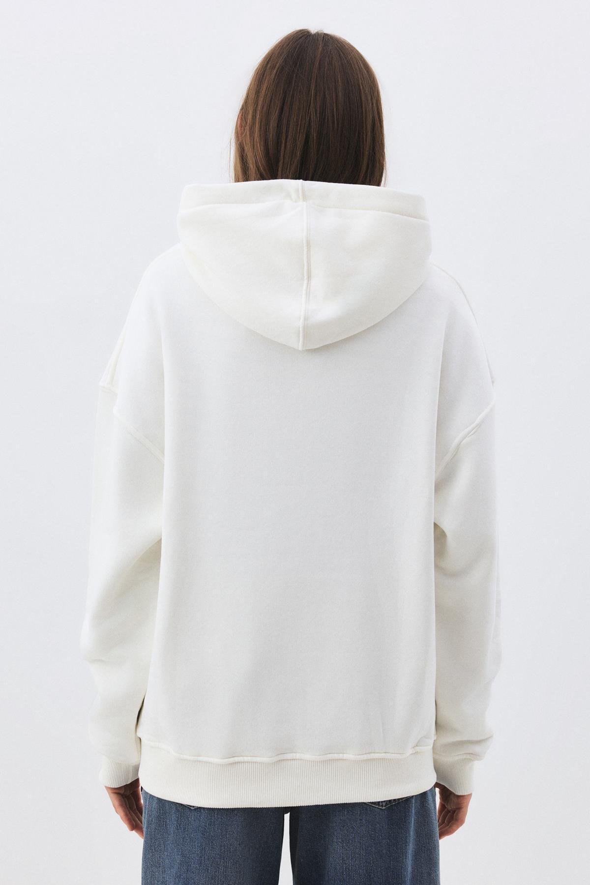 Unisex Pembe & Kırmızı Kalp Sweatshirt Beyaz