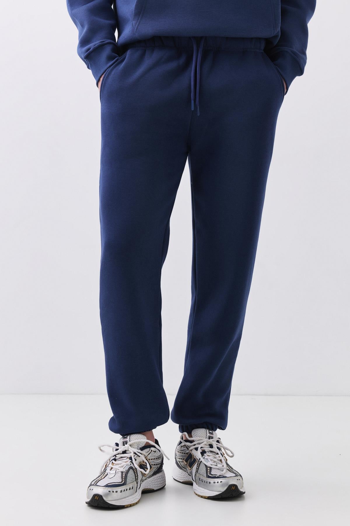 Unisex Regular Fit Rahat Kesim Lastikli Paça Eşofman Altı İndigo 2065