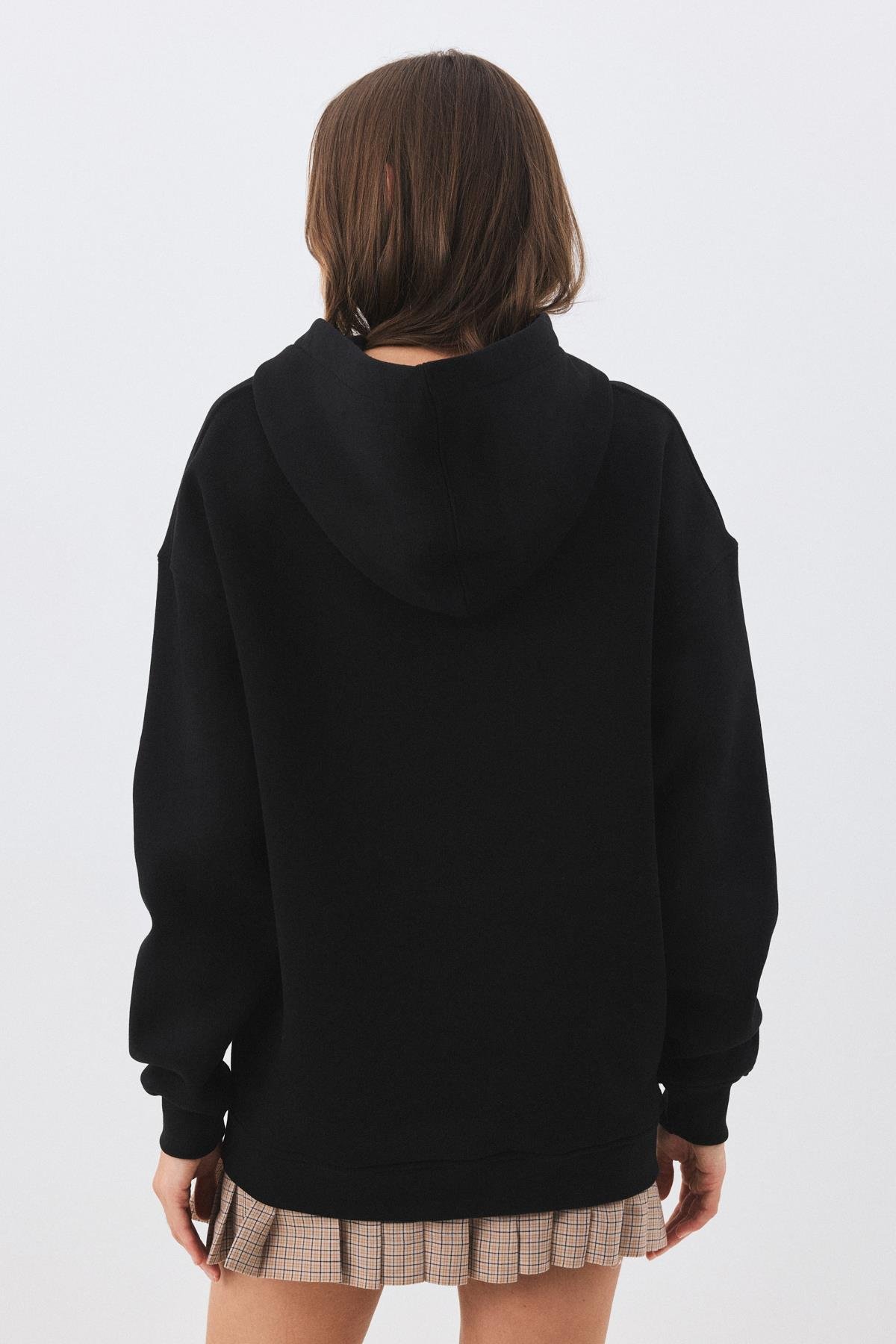 Unisex Star Stroke Taş Baskılı Sweatshirt Siyah