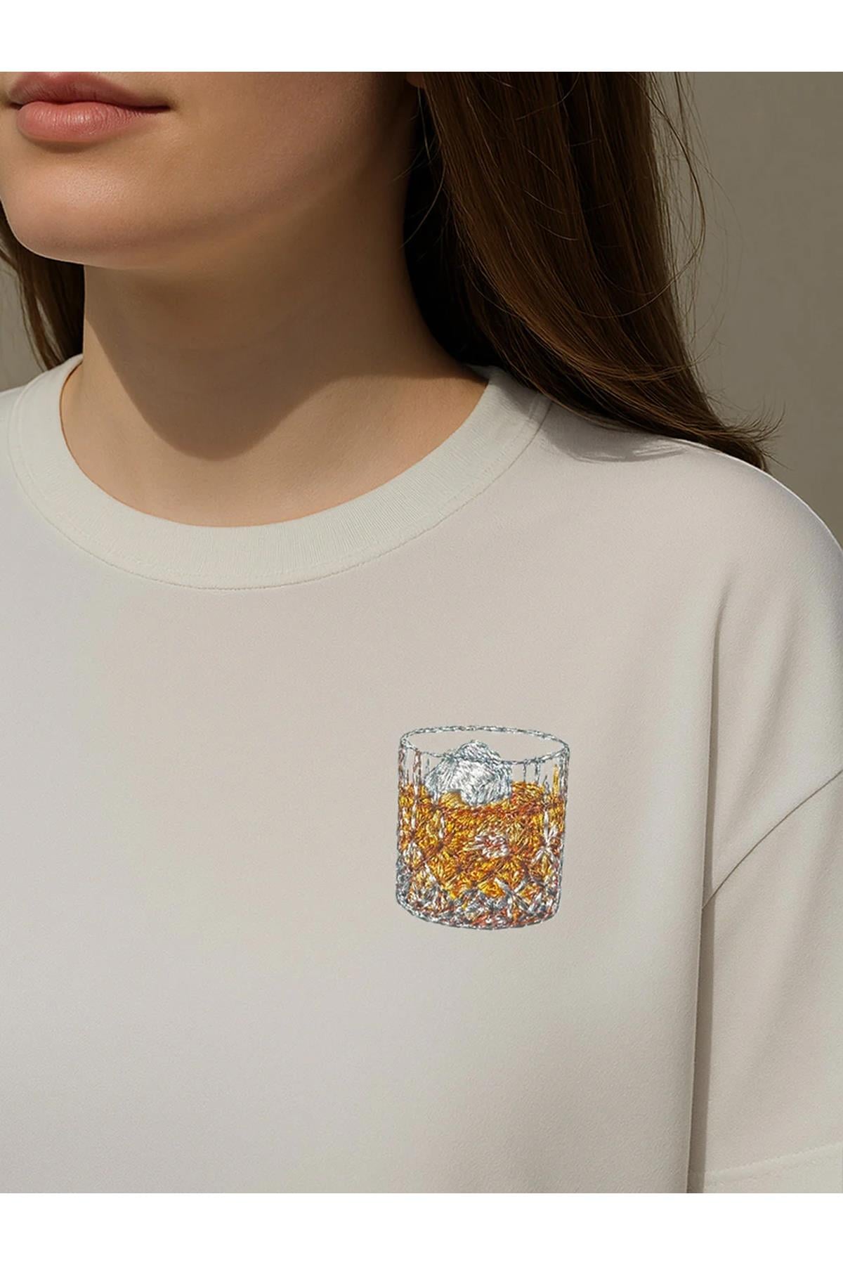 Unisex Premium Whiskey on the Rocks Nakışlı Tshirt Beyaz