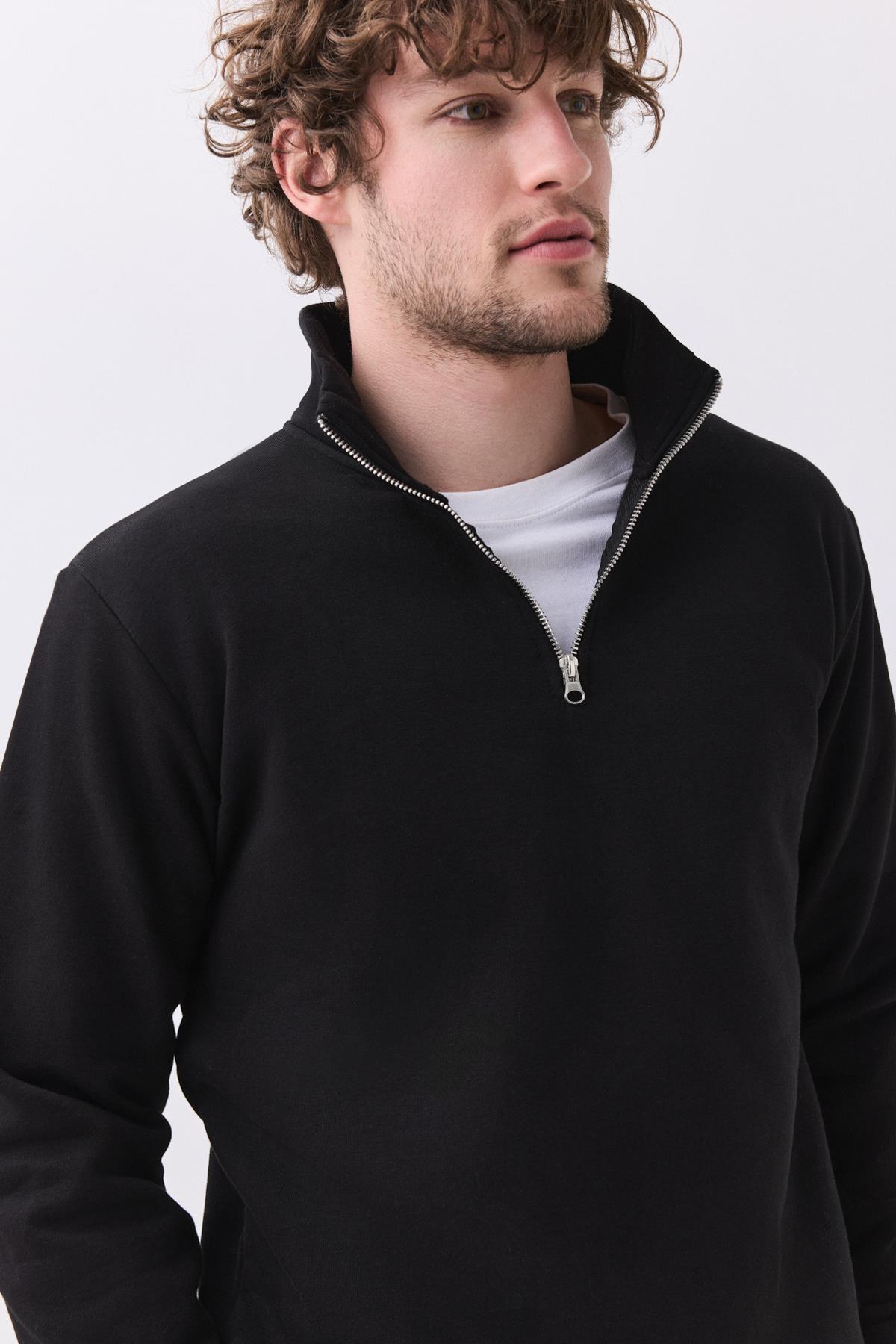 Erkek Relaxed Fit Yarım Fermuarlı Dik Yaka Sweatshirt Siyah 2052