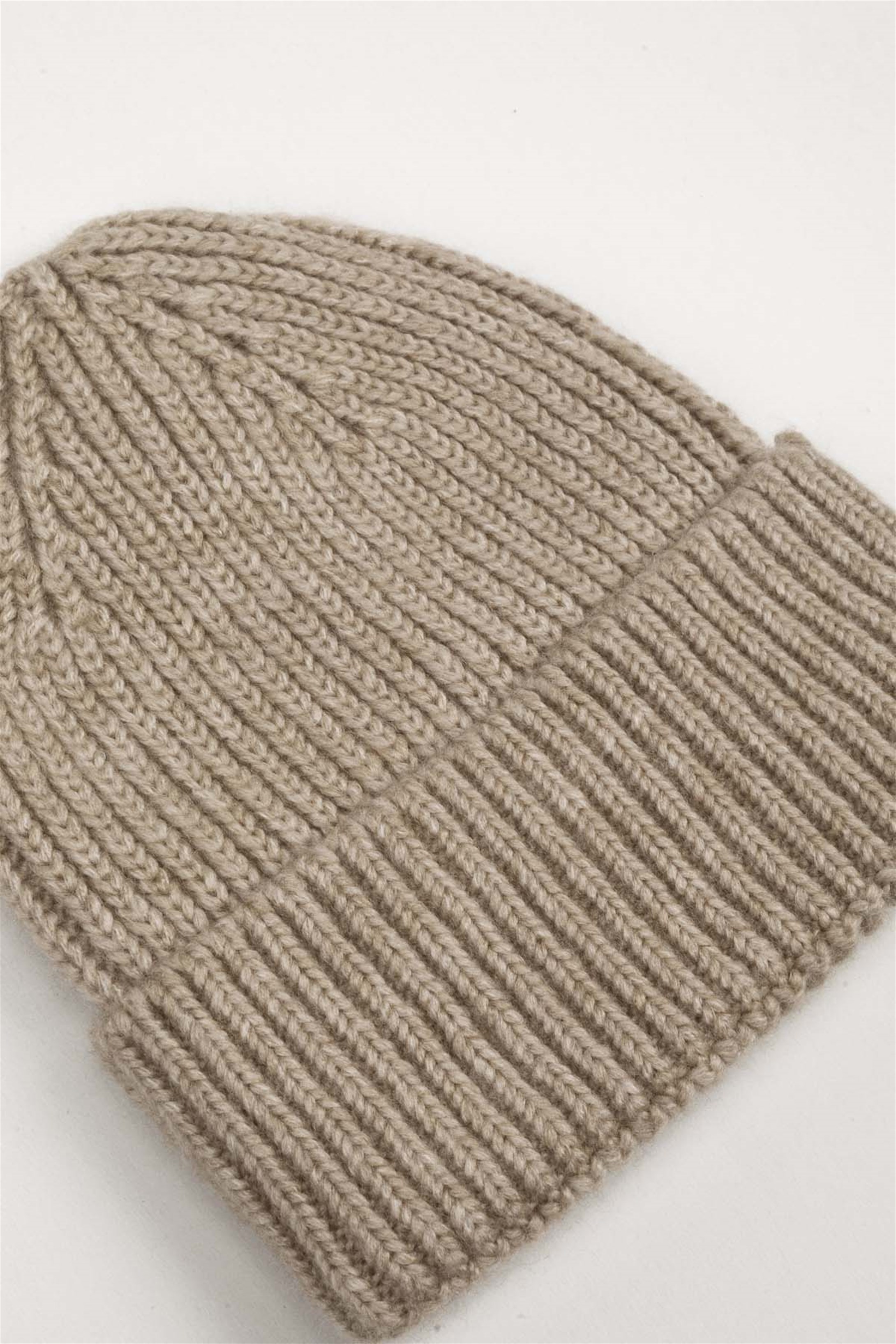 Huge Element x Trendiz Ekru Bere