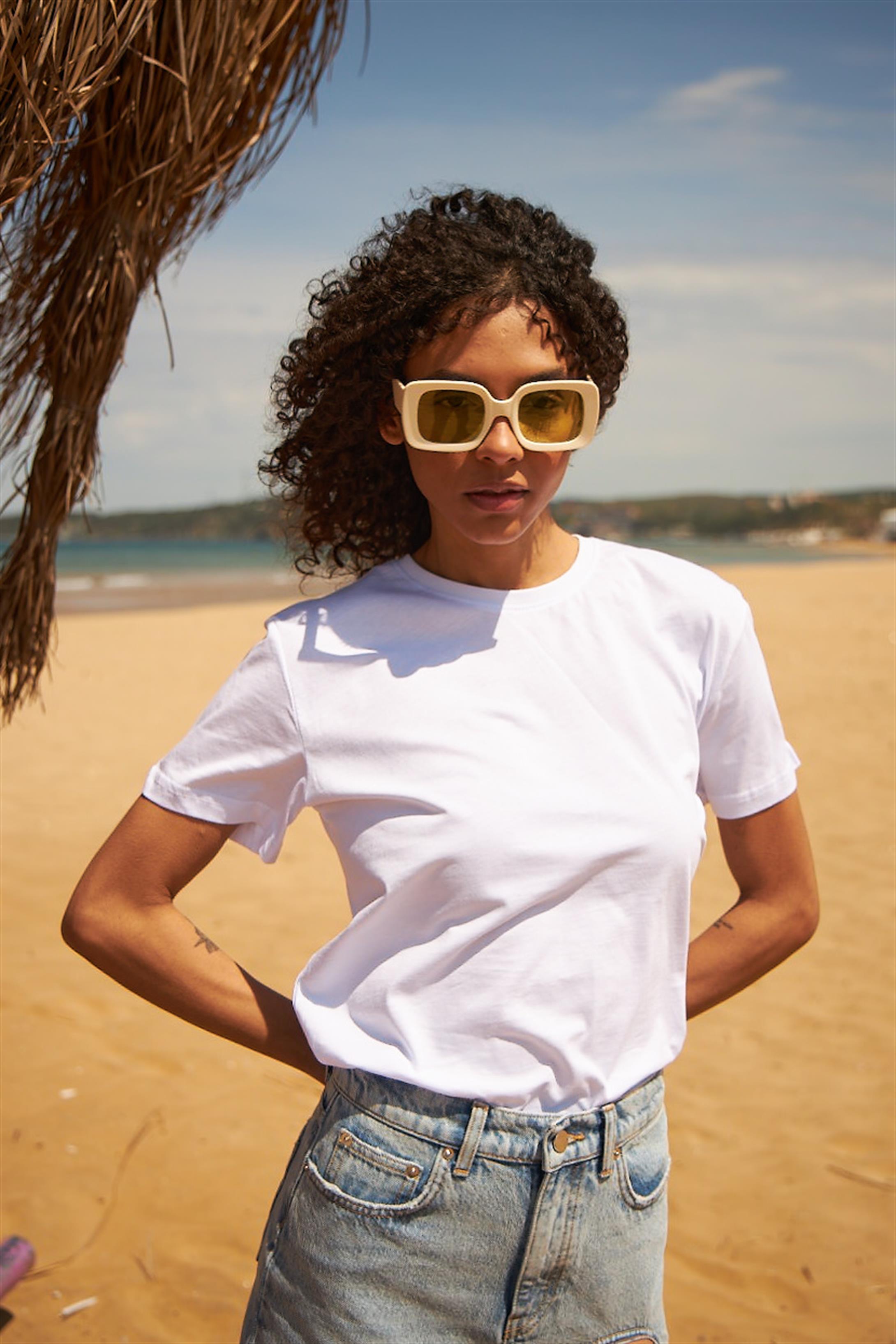 Trendiz Kadın Slim Tshirt Beyaz