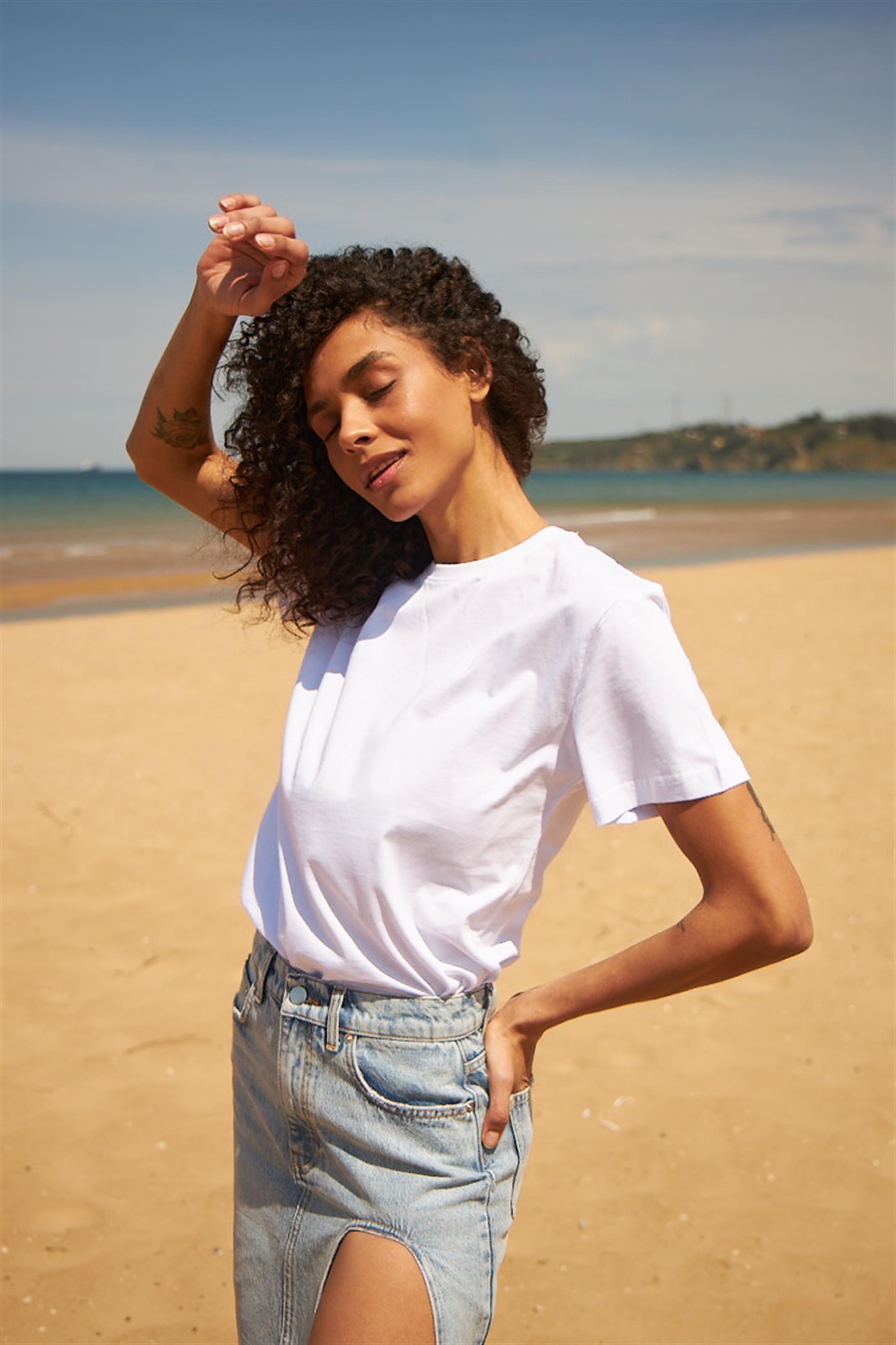 Trendiz Kadın Slim Tshirt Beyaz