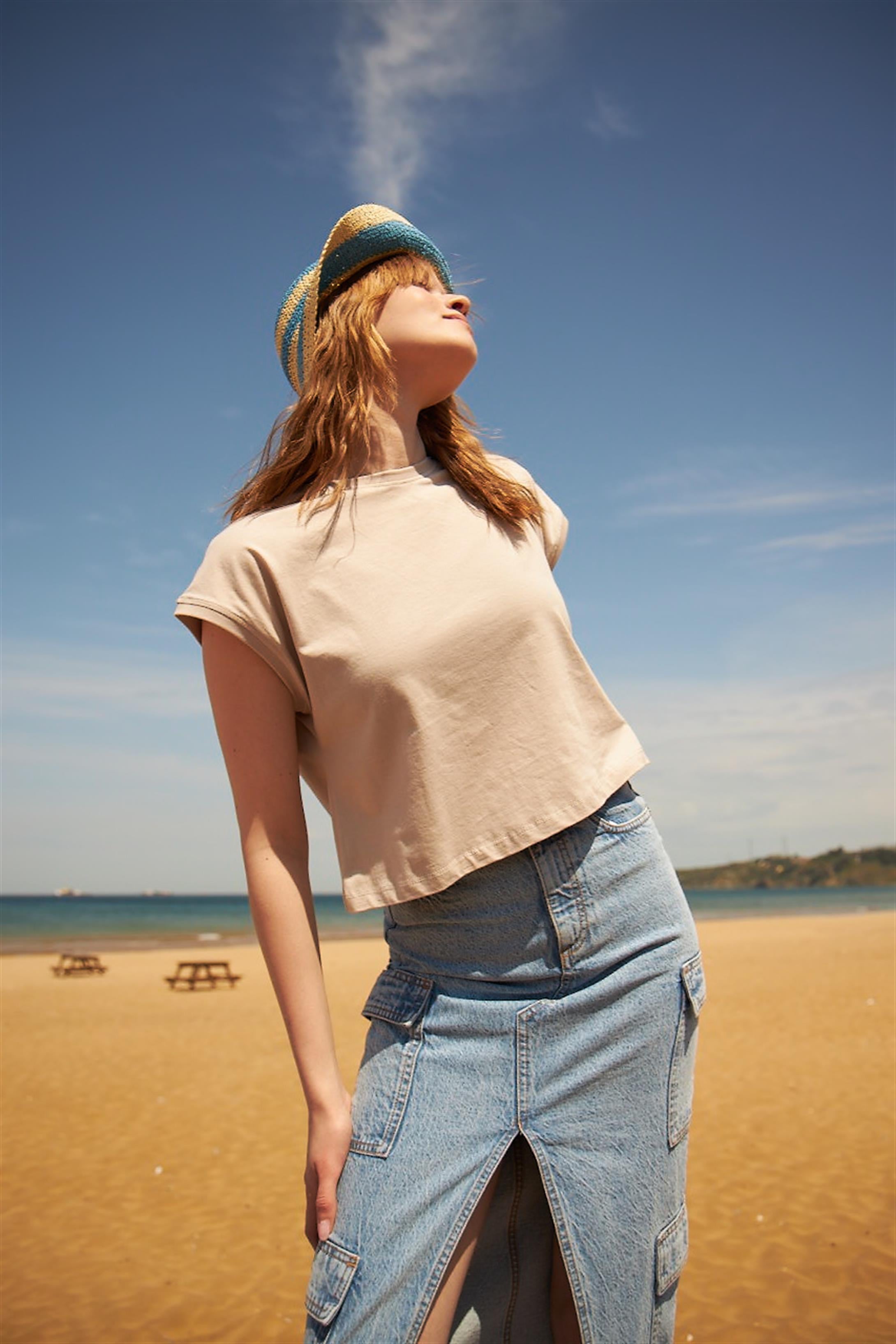 Trendiz Kadın Yarasa Tshirt Bej