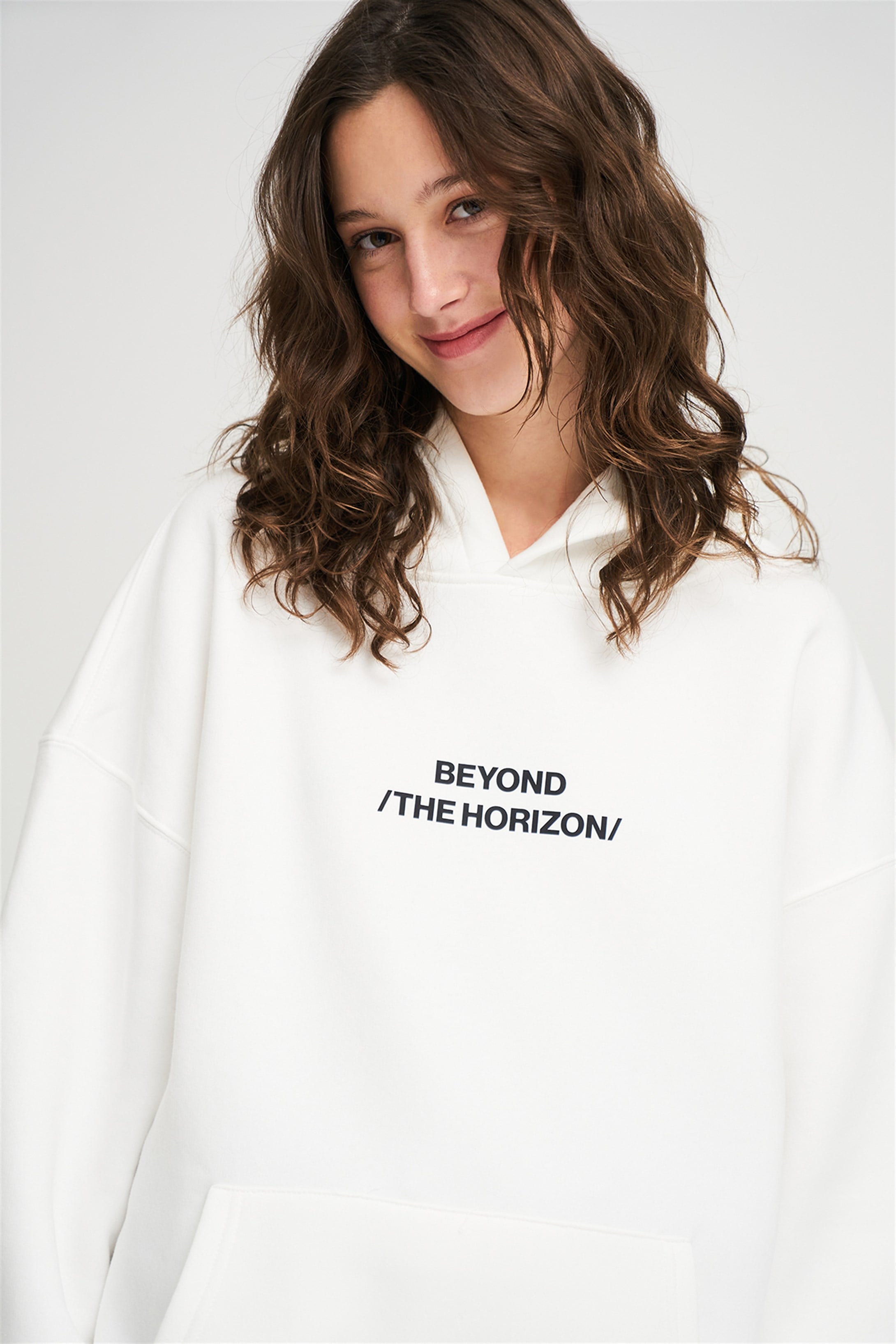 Trendiz Unisex Beyond the Horizon Sweatshirt Hoodie Beyaz