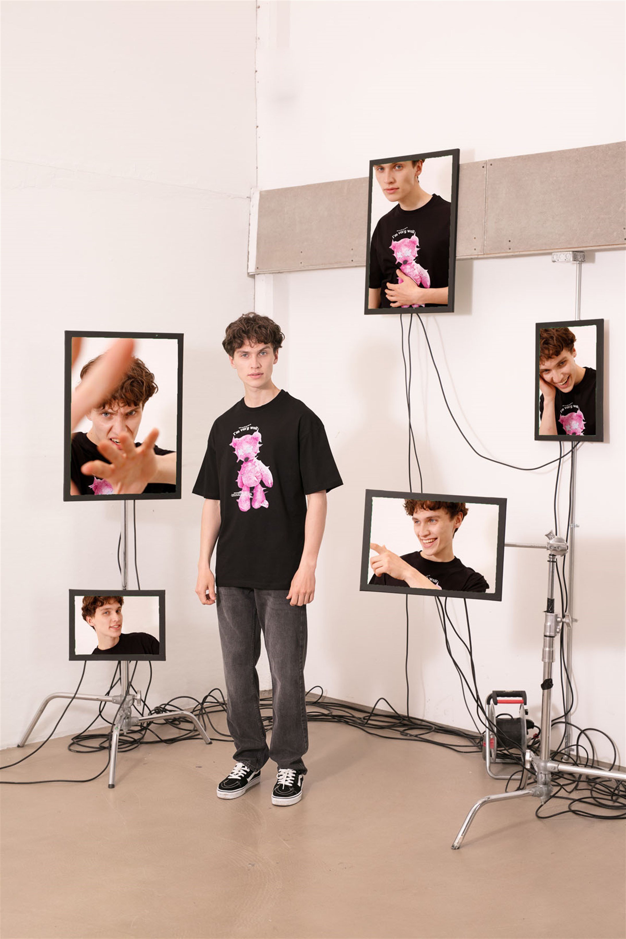 Trendiz Unisex Im Very Well Siyah Tshirt