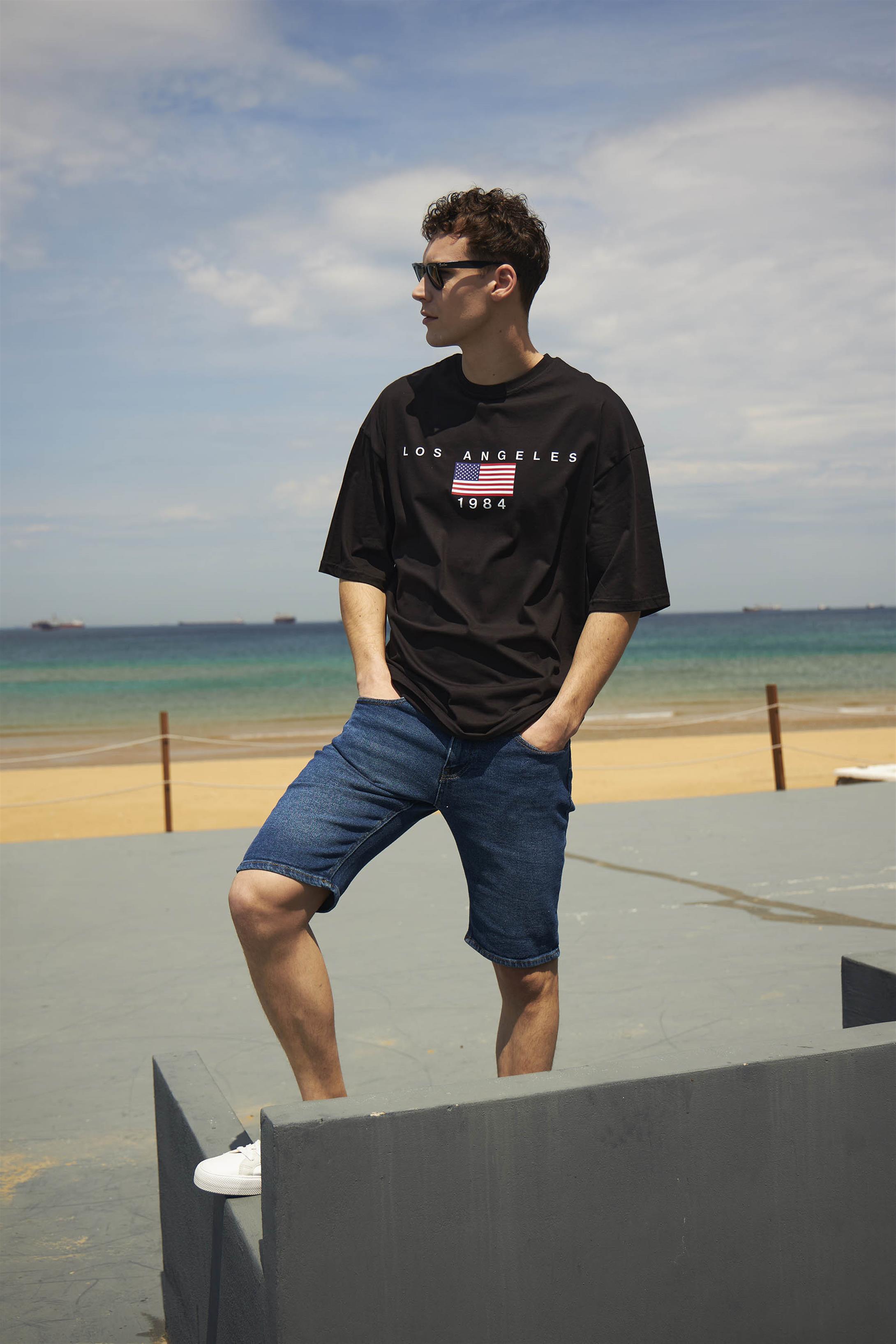 Trendiz Unisex Los Angeles 1984 Tshirt Siyah