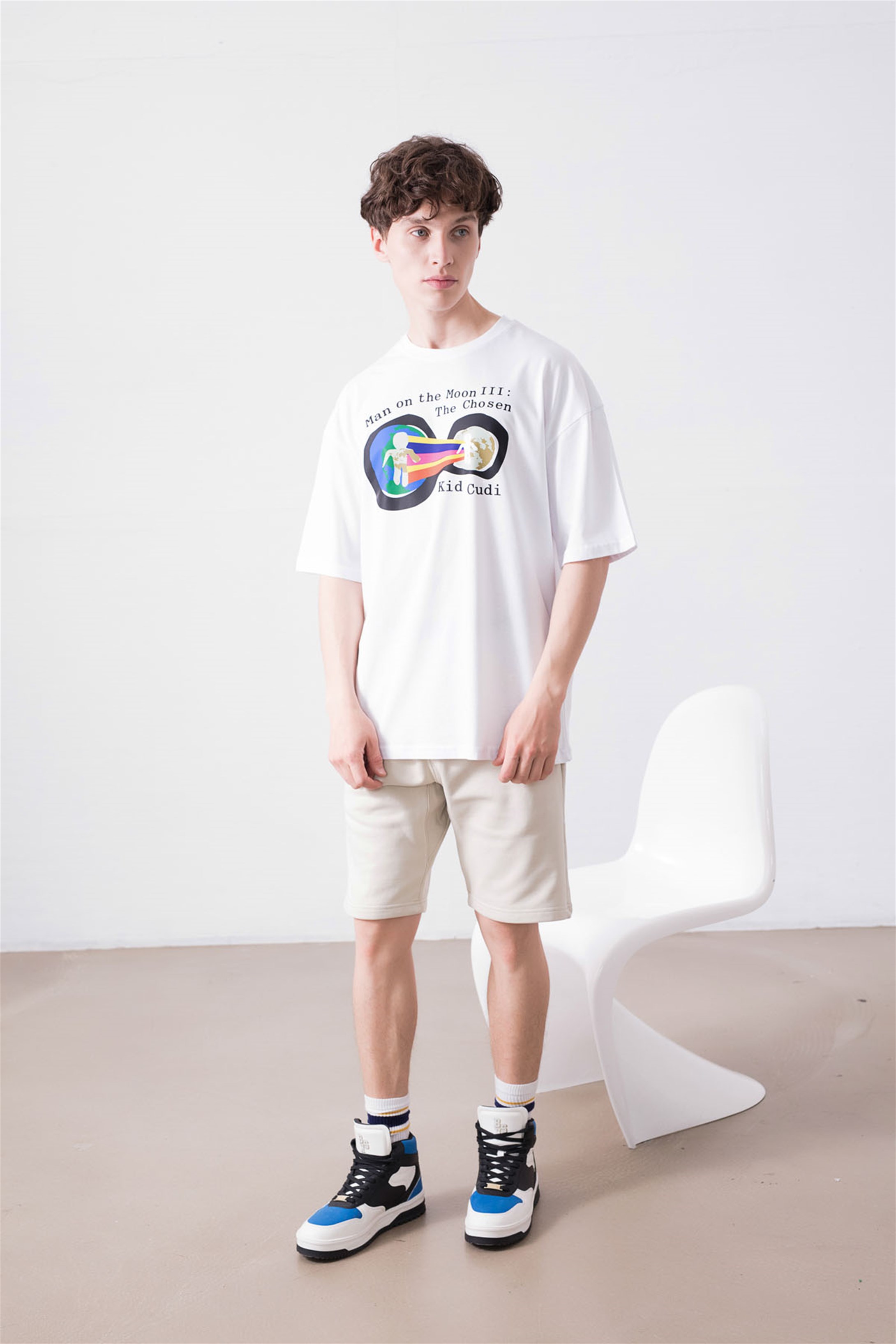Trendiz Unisex Man on the Moon 3 Kid Cudi Beyaz Tshirt