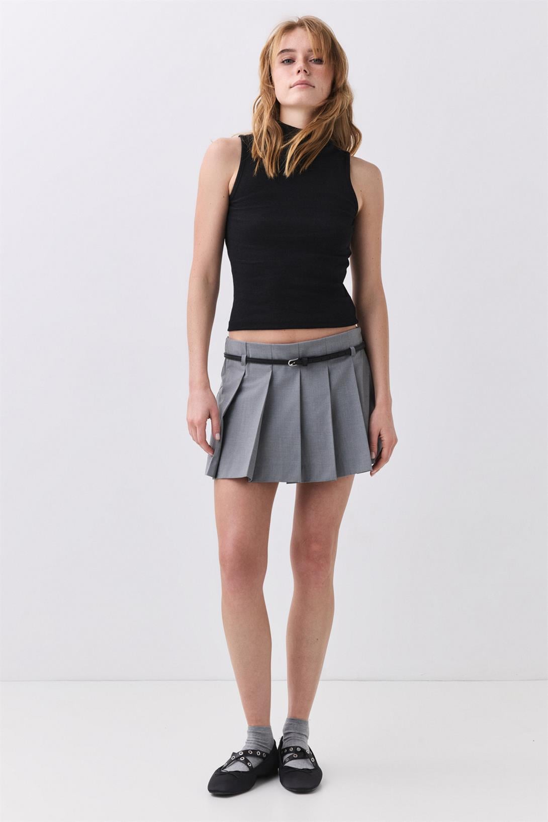 Kadın Balıkçı Yaka Kolsuz Bluz Siyah 9020