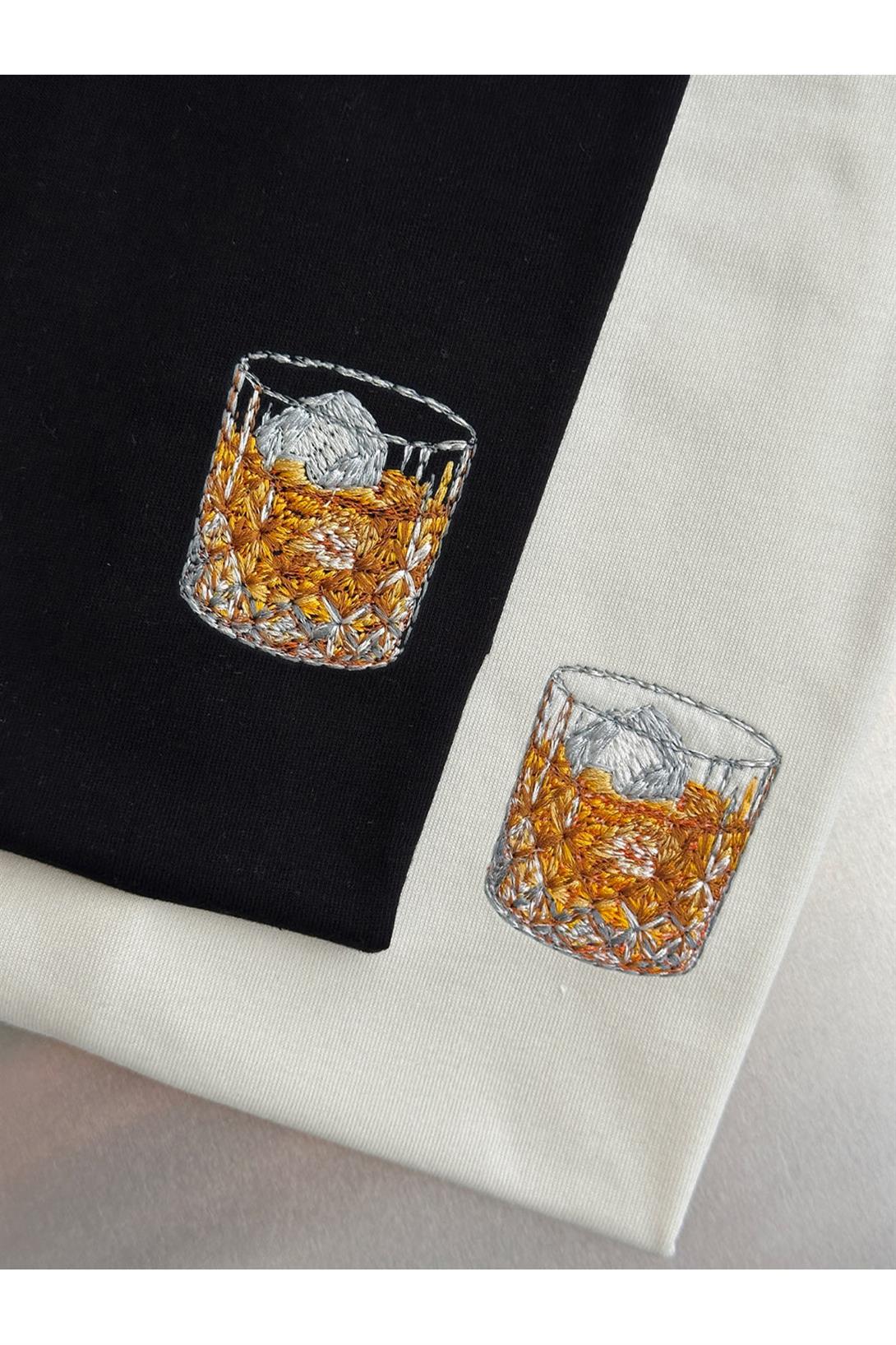 Unisex Premium Whiskey on the Rocks Nakışlı Tshirt Siyah