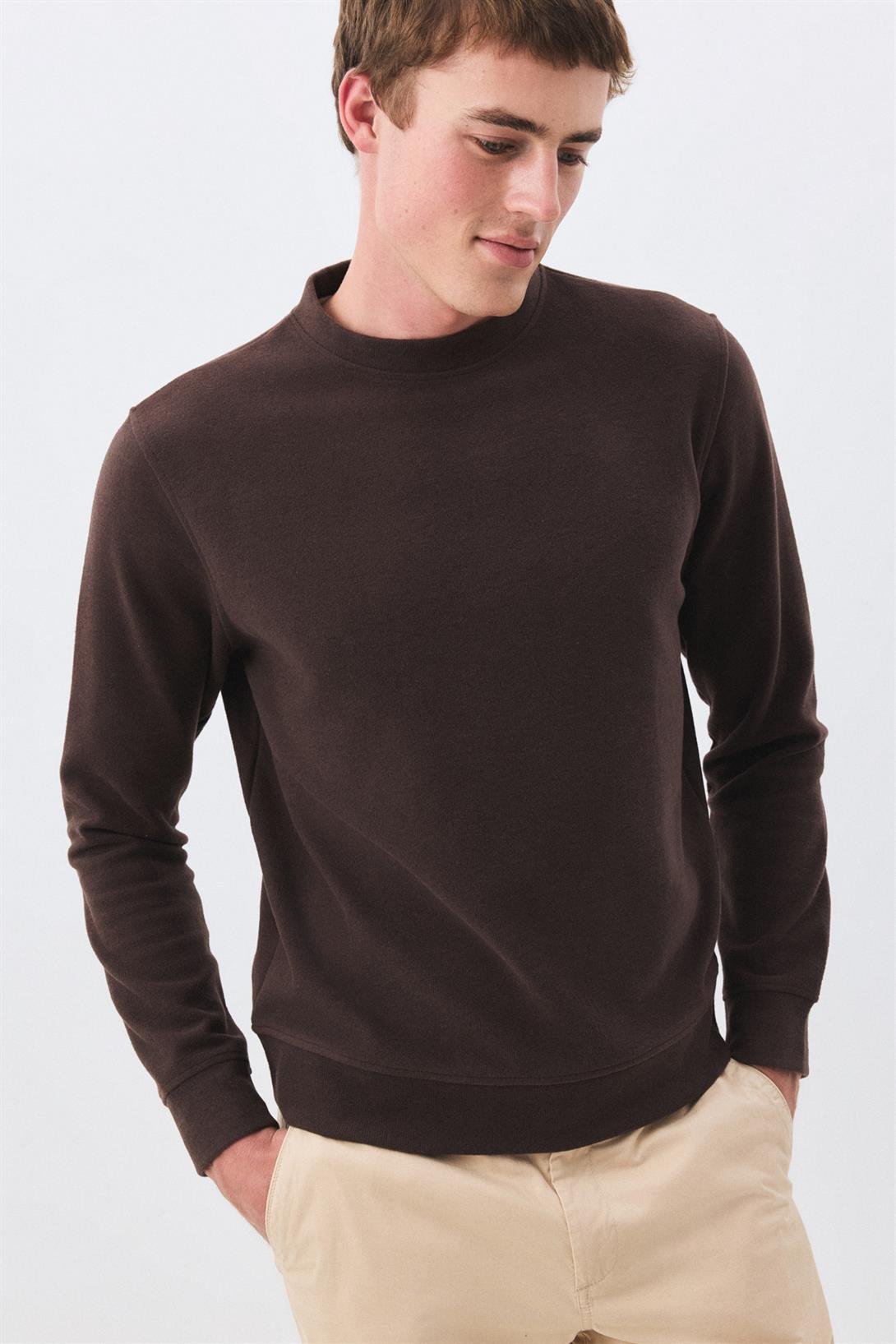 Erkek Slim Fit Pamuklu Selanik Kumaş Bisiklet Yaka Sweatshirt Kahverengi