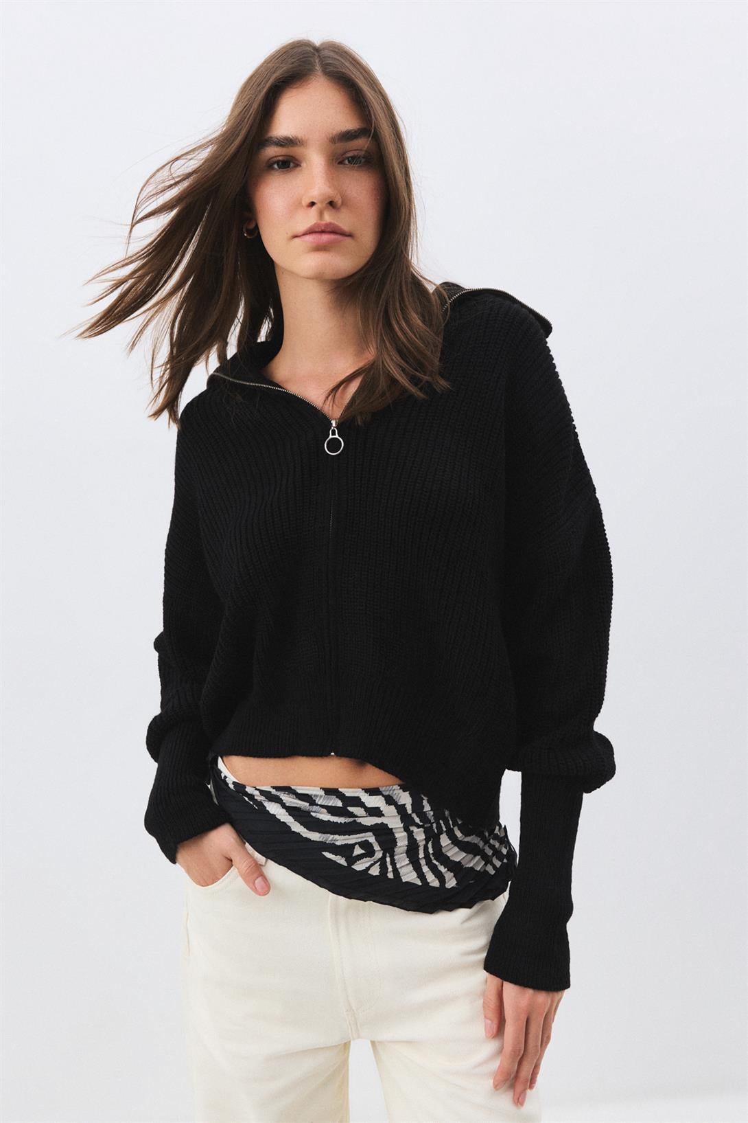 Kadın Fermuarlı Balıkçı Yaka Triko Hırka Siyah 6919