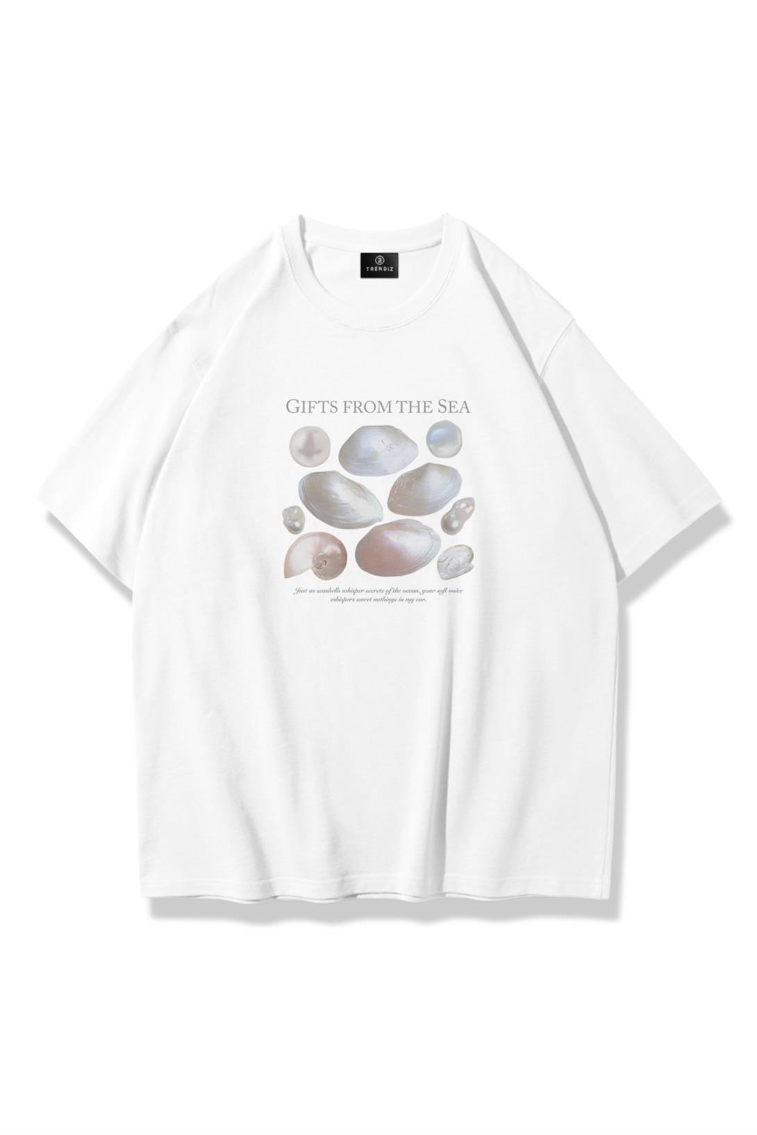 Unisex Gifts From The Sea Tshirt Beyaz