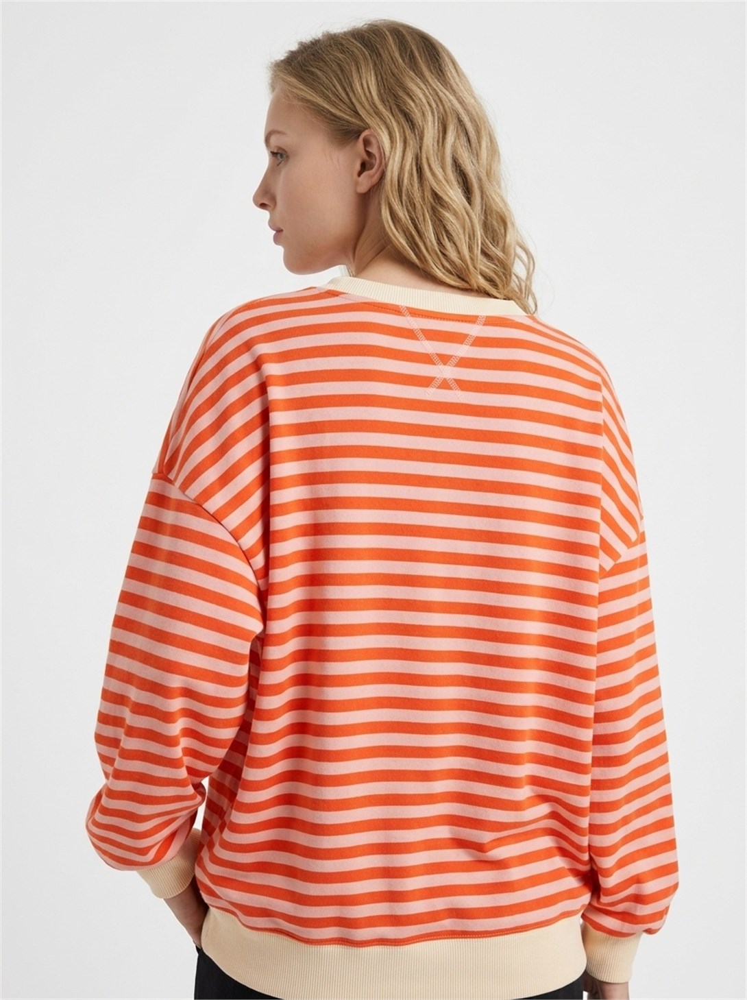 Kadın Çizgili Ribanalı Oversize Sweatshirt Turuncu Pembe 