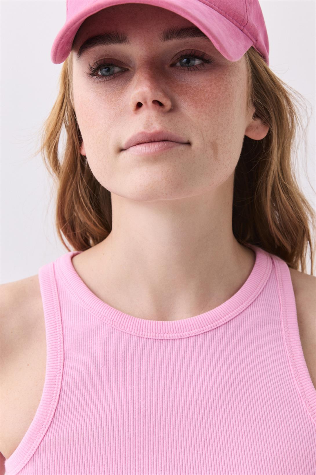 Kadın Slim Fit Dar Kalıp Sıfır Kol Bisiklet Yaka Örme Crop Atlet Pembe  9013