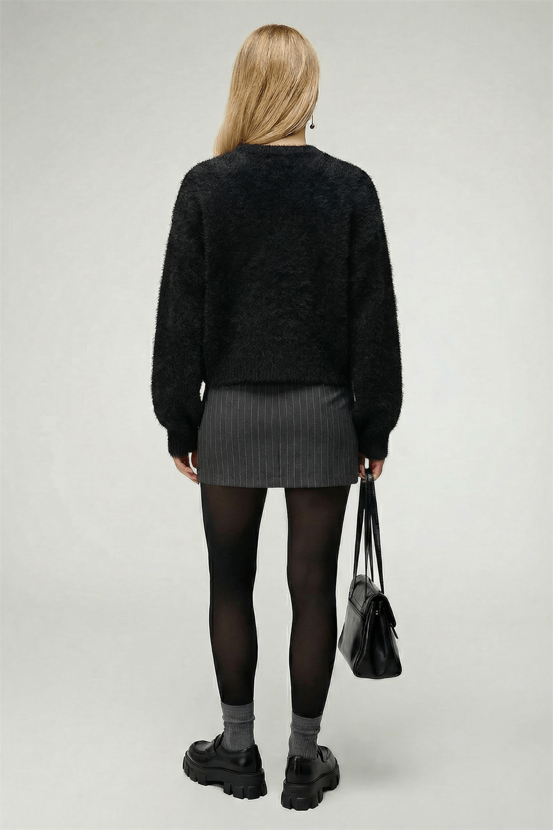 Kadın Peluş Görünümlü Sakallı Bisiklet Yaka Kazak Siyah 