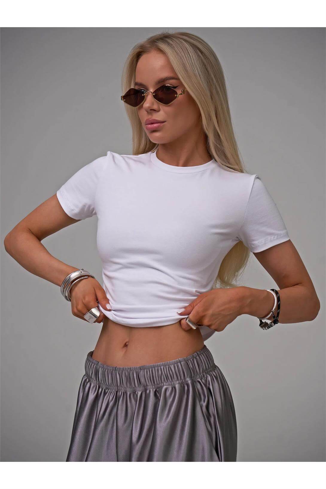 Kadın Slim Fit Basic Premium Kumaş Tshirt 2 li Paket Siyah Beyaz