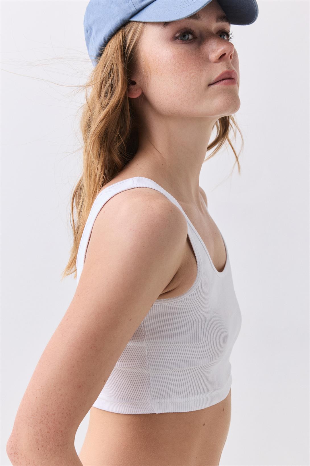 Kadın Askılı Kısa Crop Top Atlet Beyaz 9015