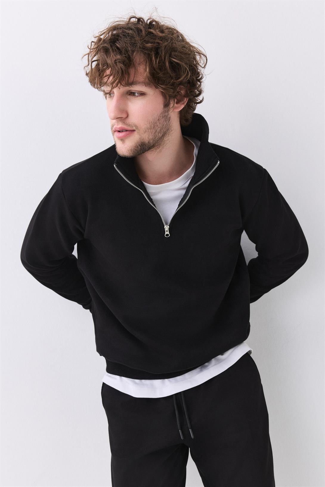Erkek Relaxed Fit Yarım Fermuarlı Dik Yaka Sweatshirt Siyah 2052