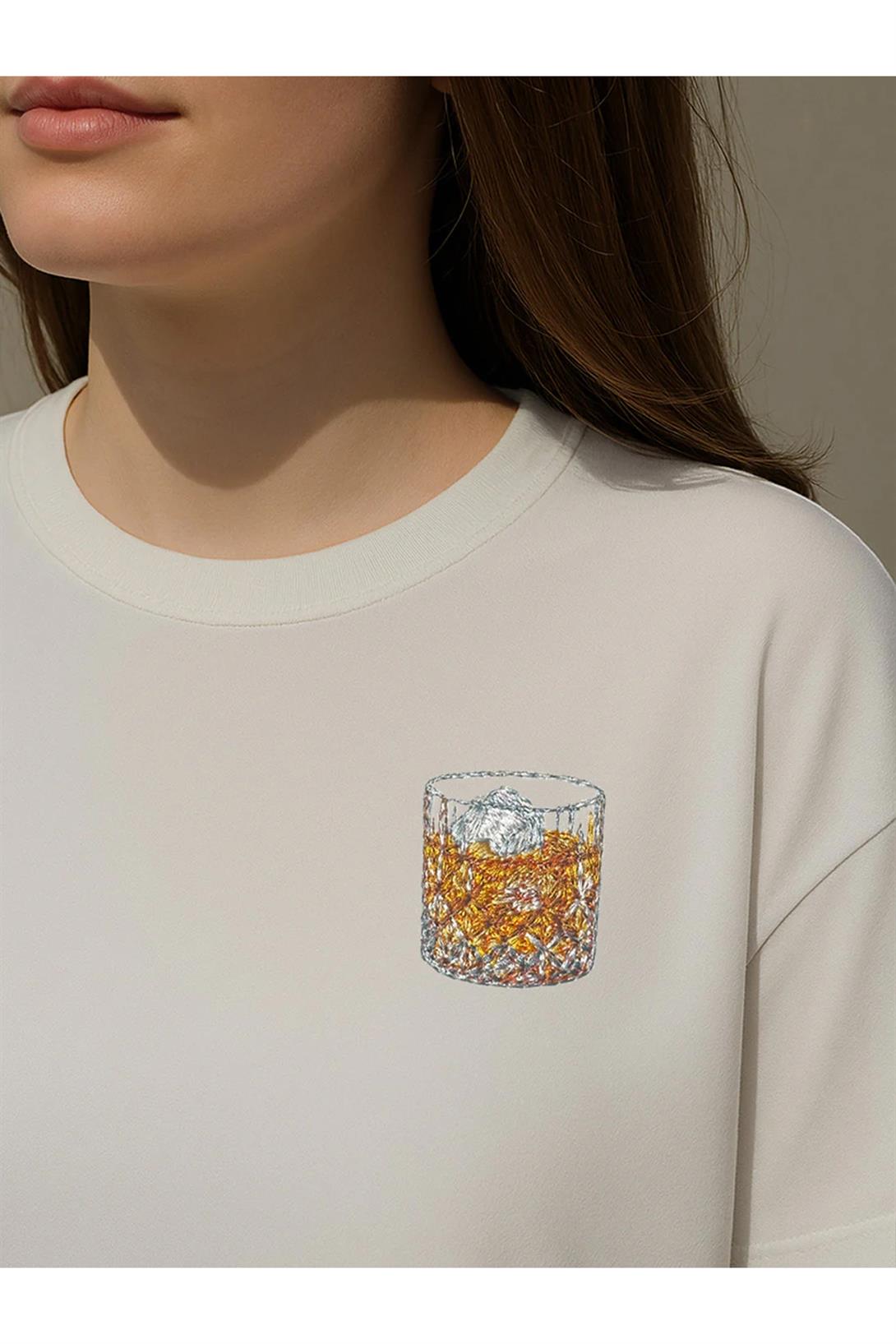 Unisex Premium Whiskey on the Rocks Nakışlı Tshirt Beyaz