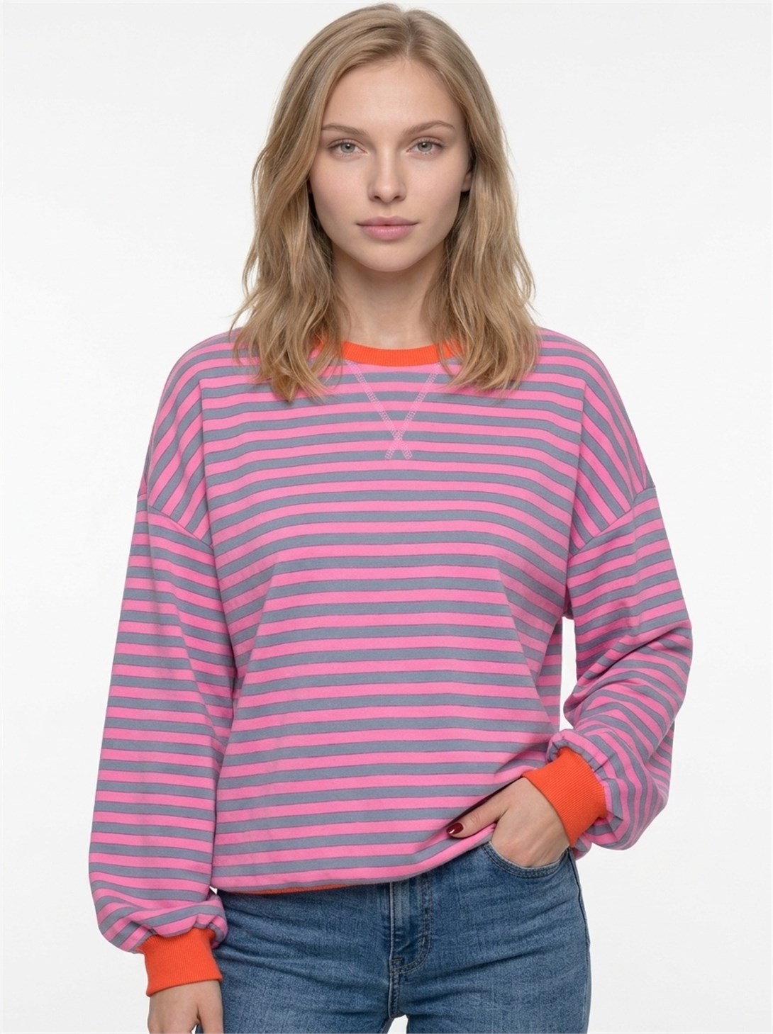Kadın Çizgili Ribanalı Oversize Sweatshirt Gri Pembe