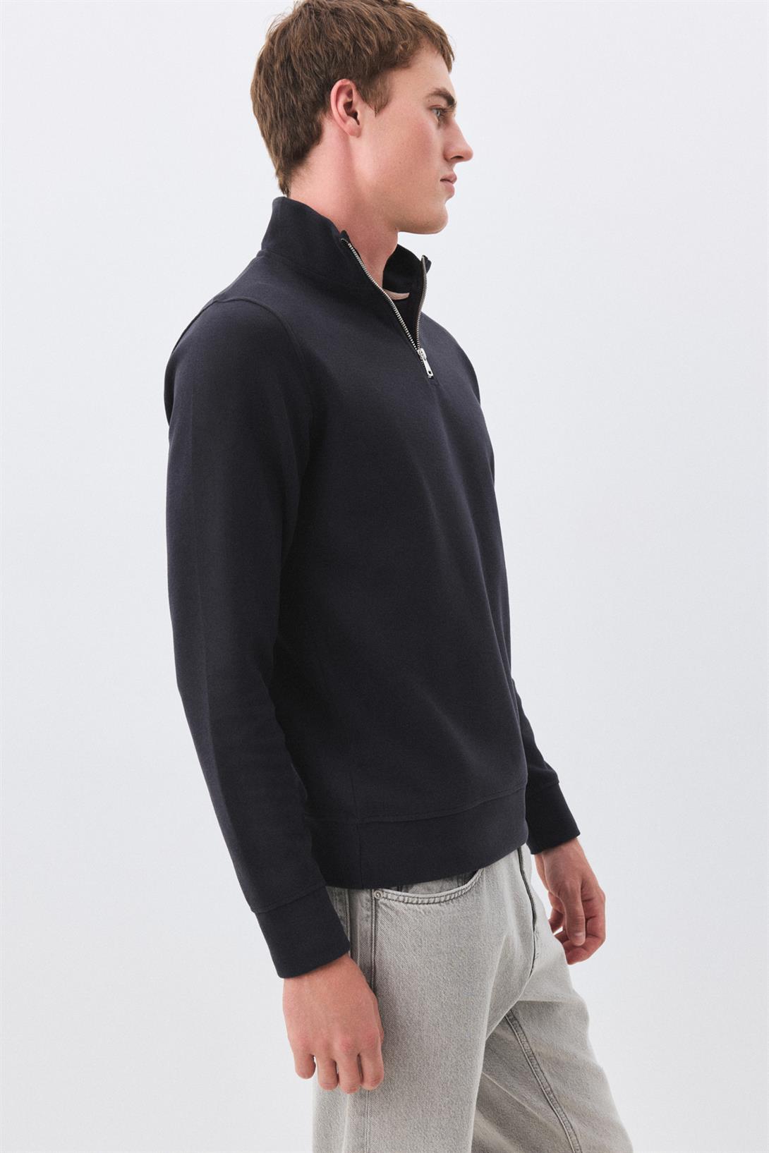 Erkek Standart Fit Pamuklu Selanik Kumaş Yarım Fermuarlı Dik Yaka Sweatshirt Füme