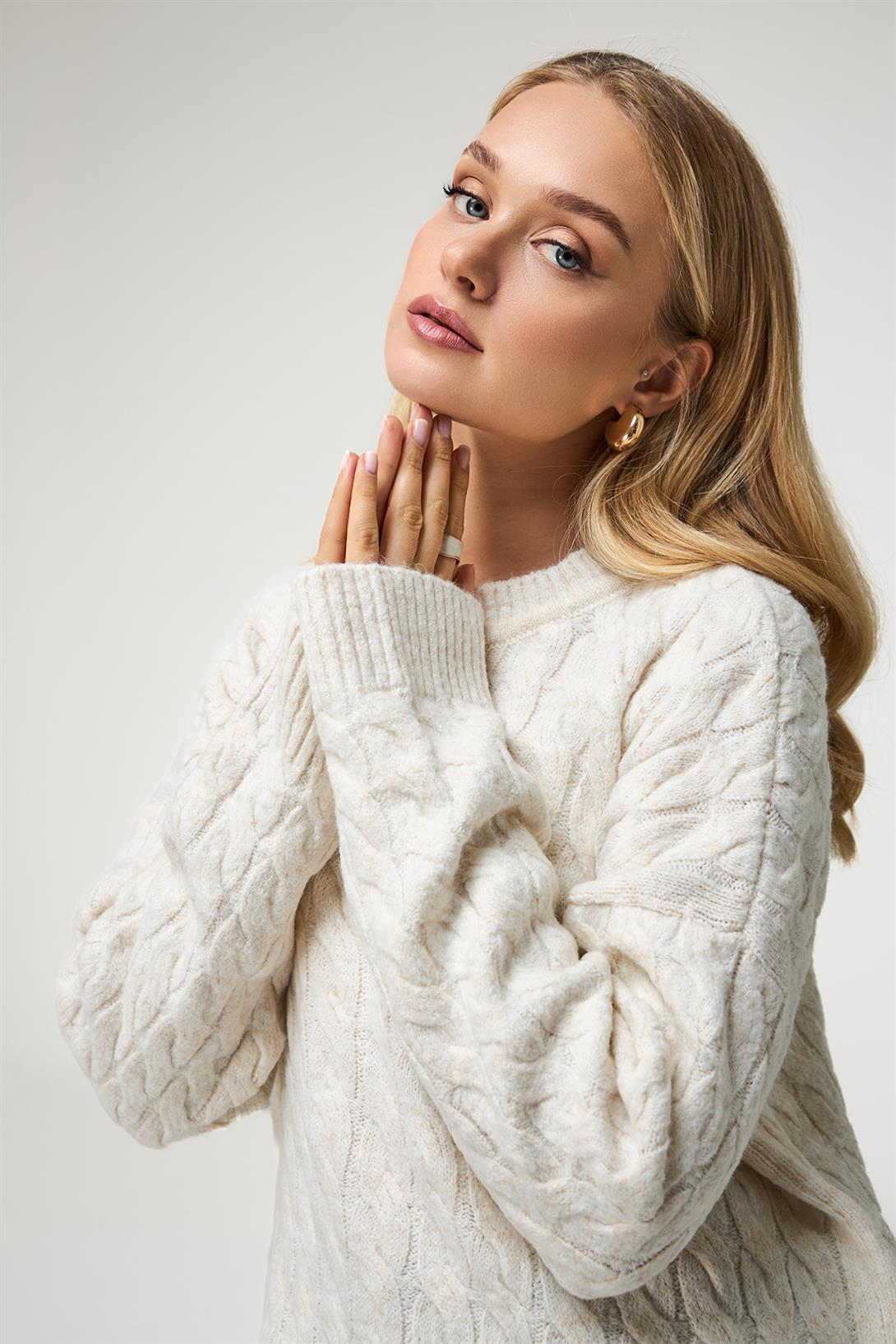 Kadın Baklava Desenli Kazak Beyaz