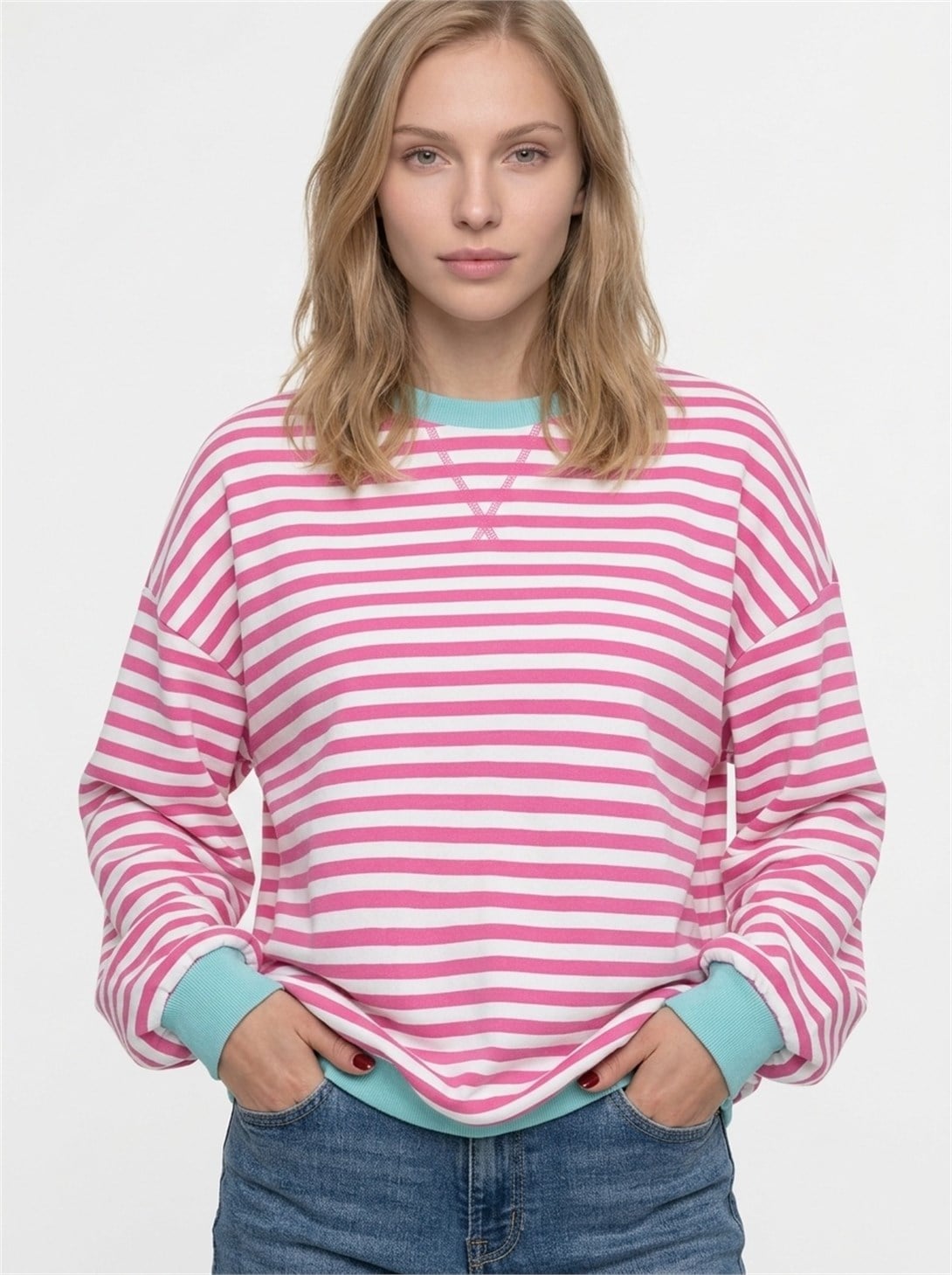 Kadın Çizgili Ribanalı Oversize Sweatshirt Pembe Beyaz