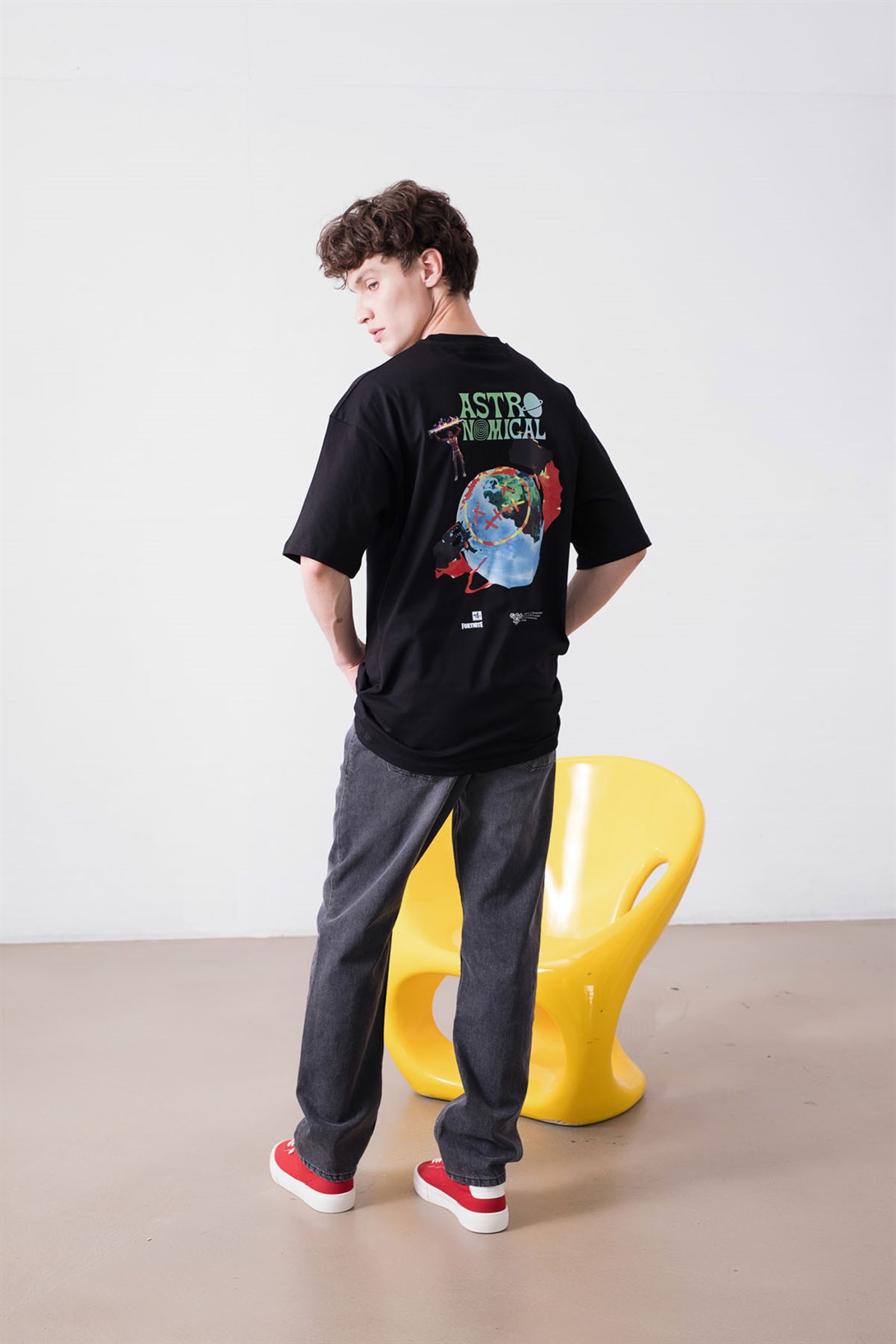 Trendiz Unisex Astronomical Siyah Tshirt