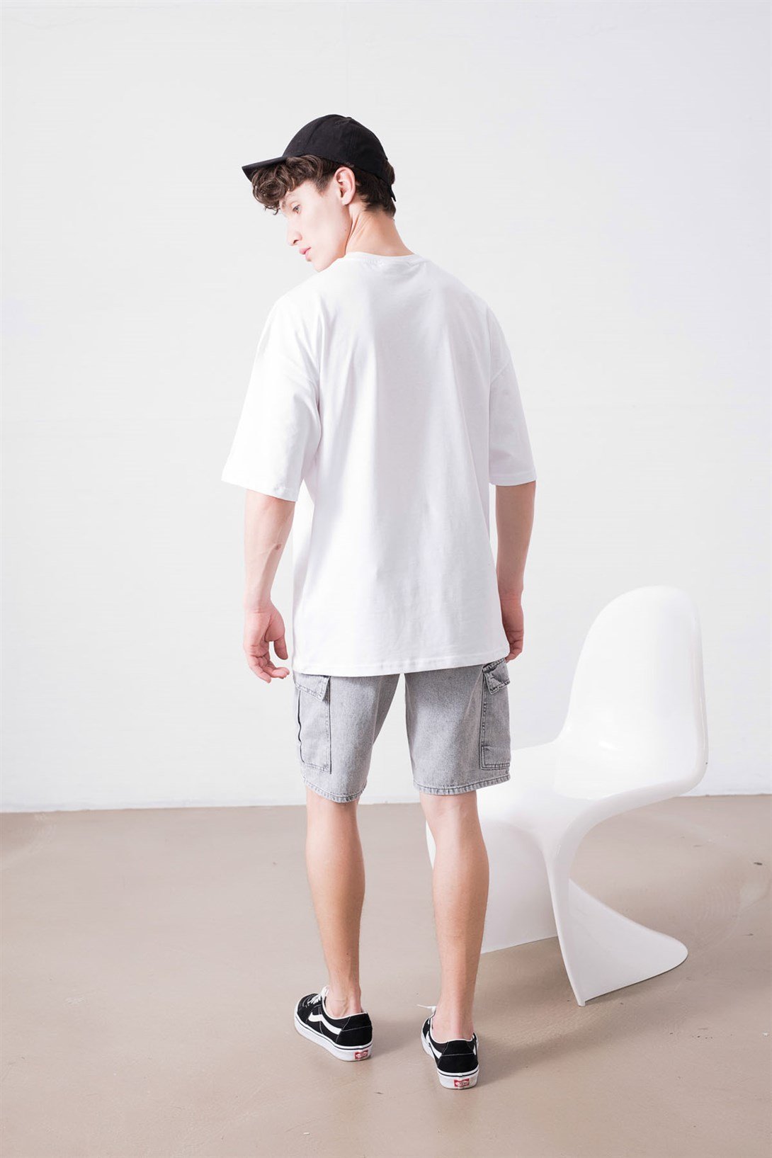 Trendiz Unisex Befearless Cat Beyaz Tshirt