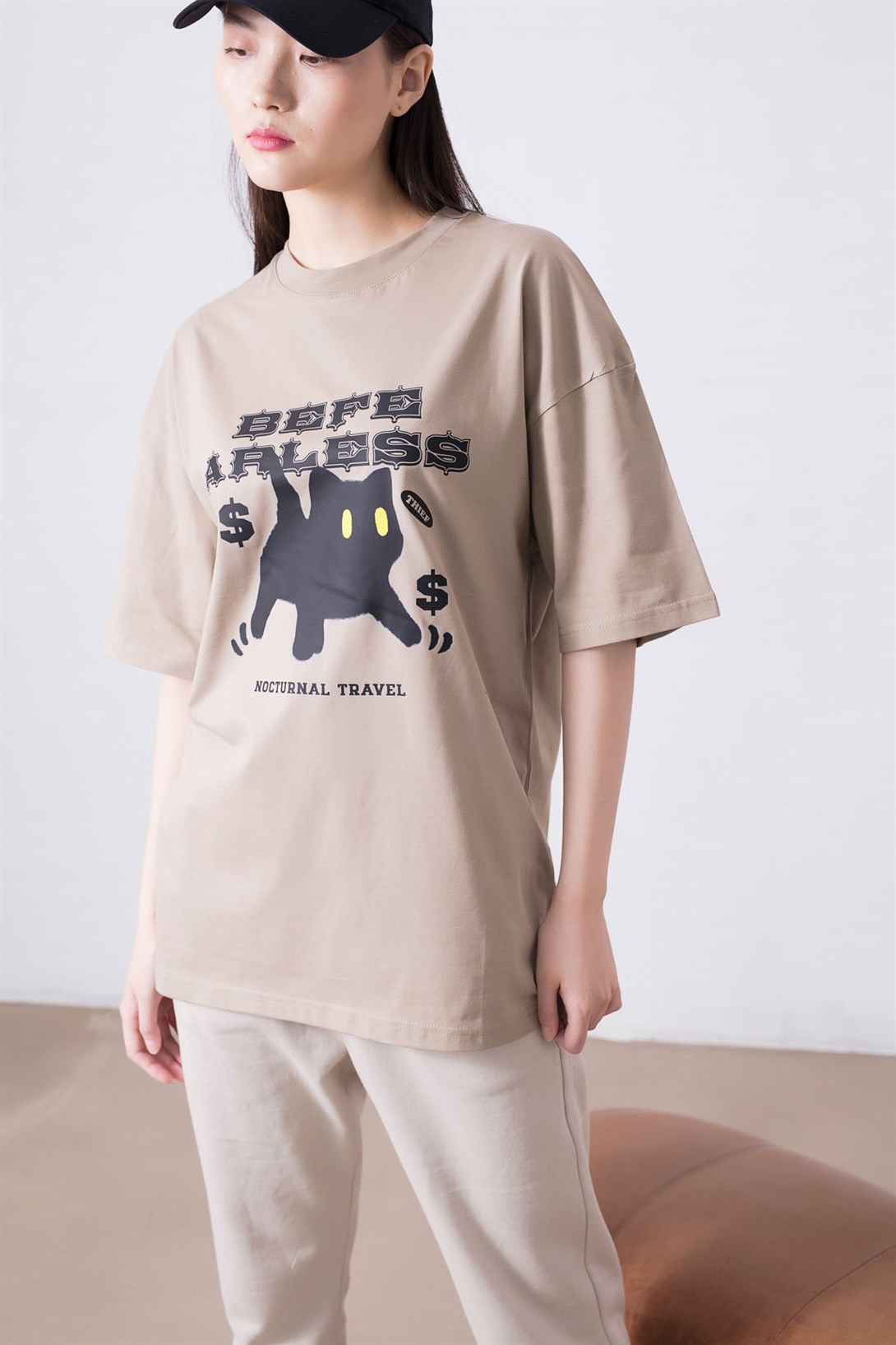 Trendiz Unisex Befearless Cat Taş Tshirt