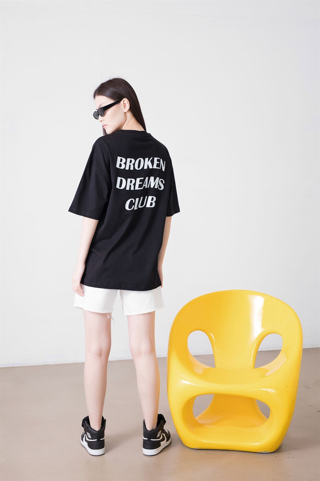 Trendiz Unisex Broken Dreams Club Siyah Tshirt