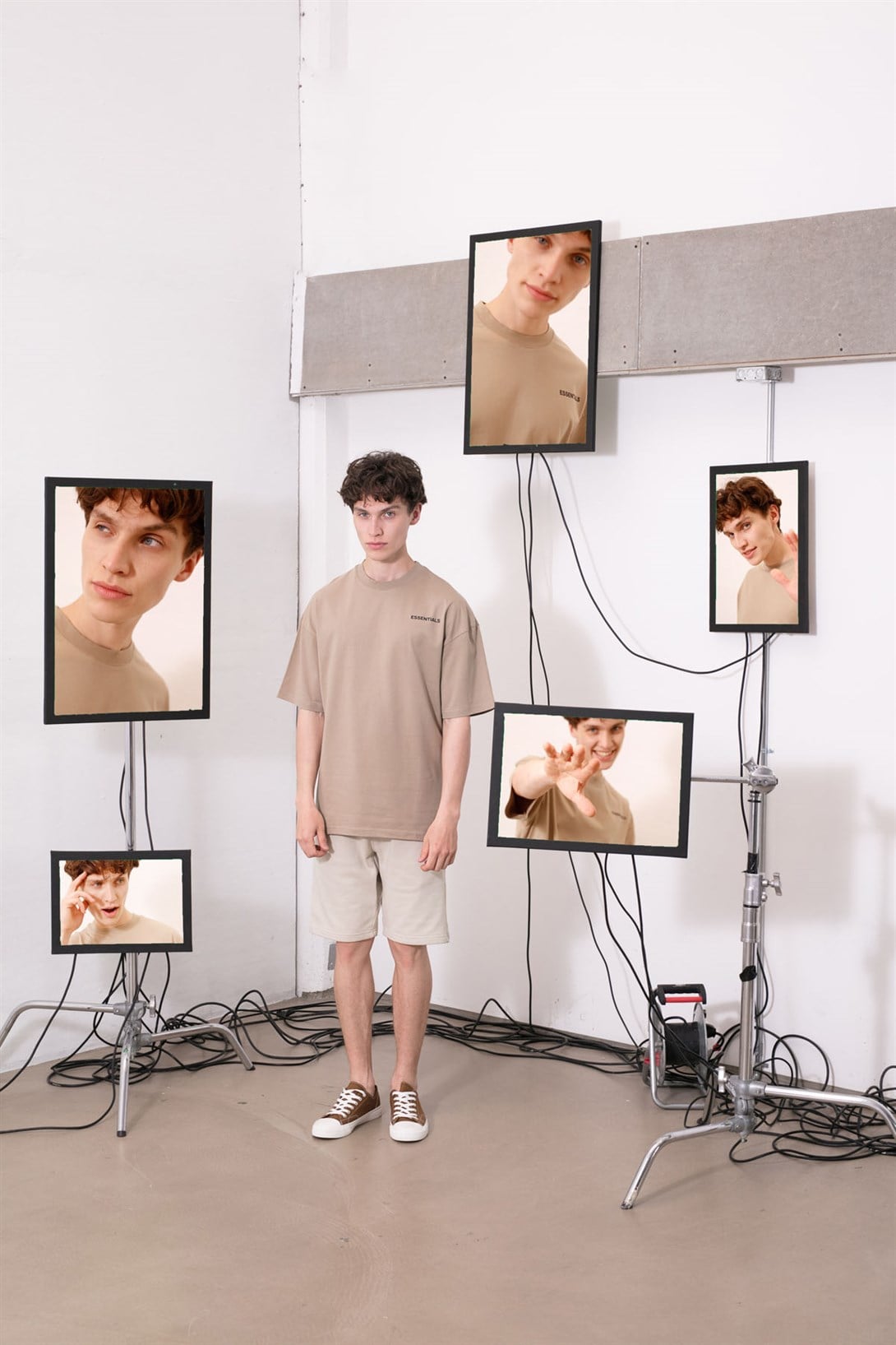 Trendiz Unisex Essentials 303 Taş Tshirt