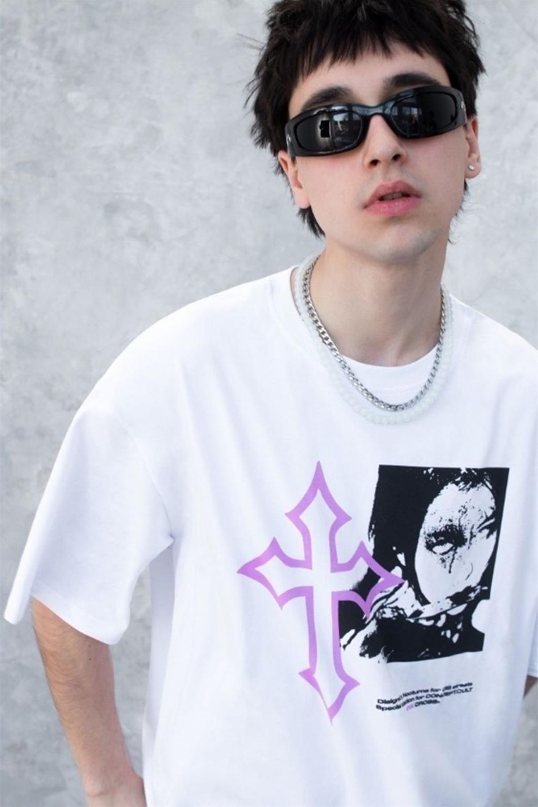 Trendiz Unisex Gothic Pembe Haç Tshirt Beyaz