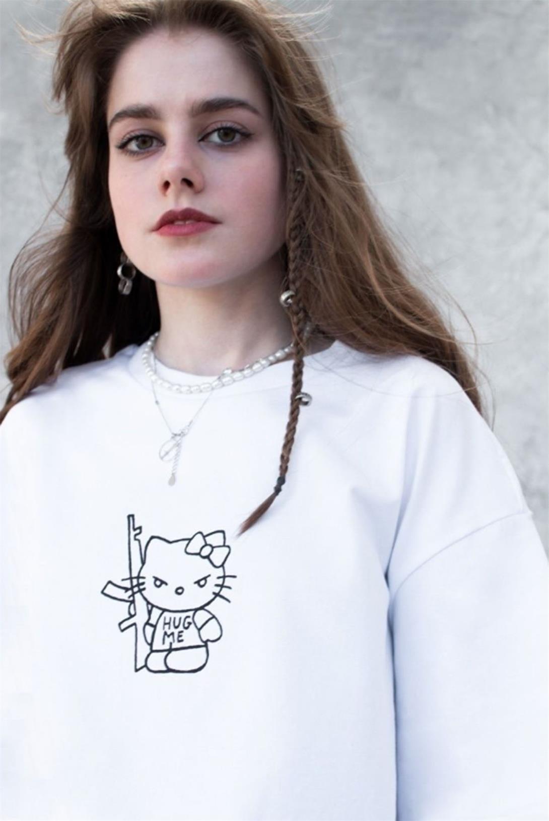 Trendiz Unisex Hug Me Hello Kitty Tshirt Beyaz