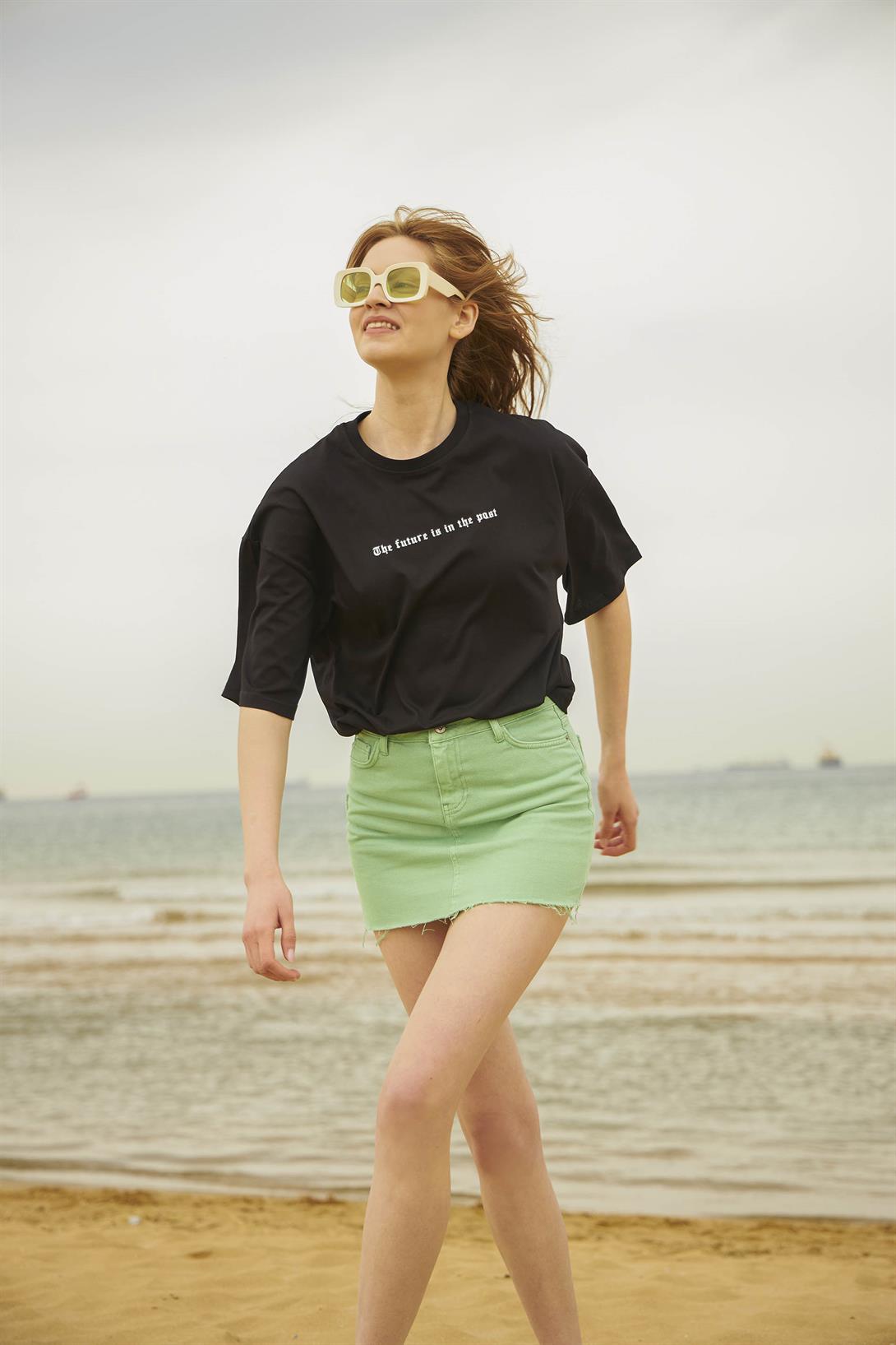 Trendiz Unisex Love is Love Tshirt Siyah