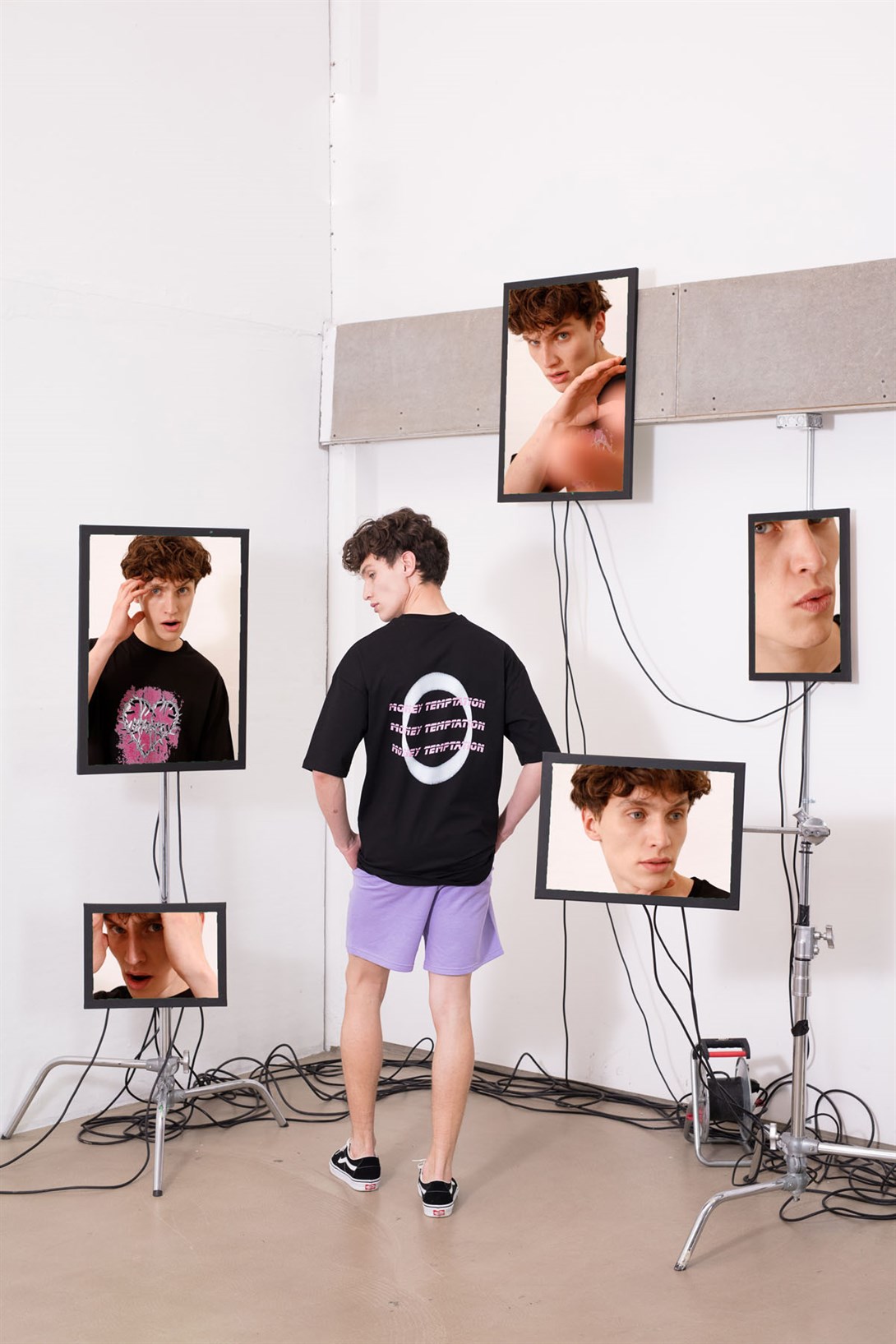 Trendiz Unisex Money Temptation Siyah Tshirt