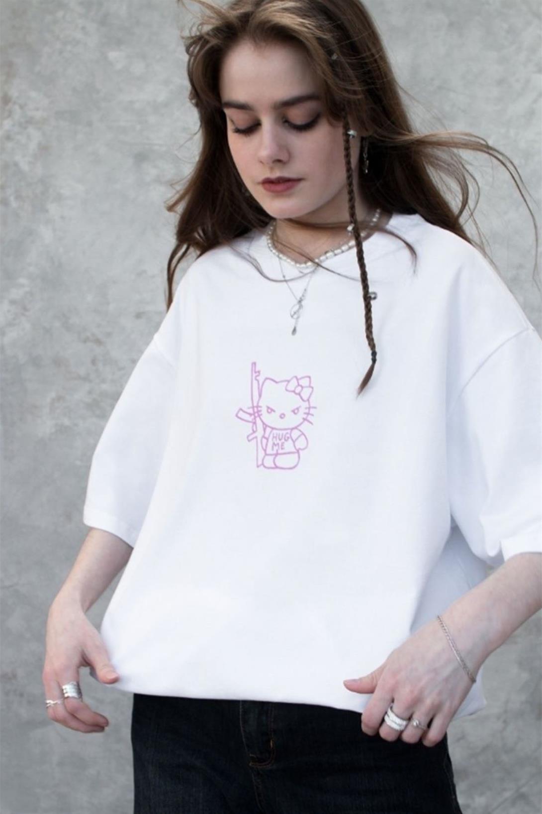 Trendiz Unisex Pembe Hug Me Hello Kitty Tshirt Beyaz