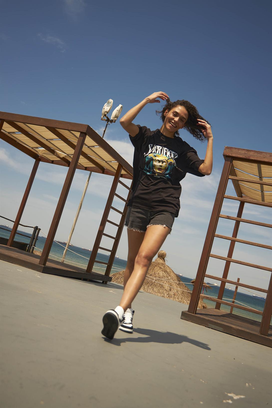 Trendiz Unisex Sacrifices Tshirt Siyah