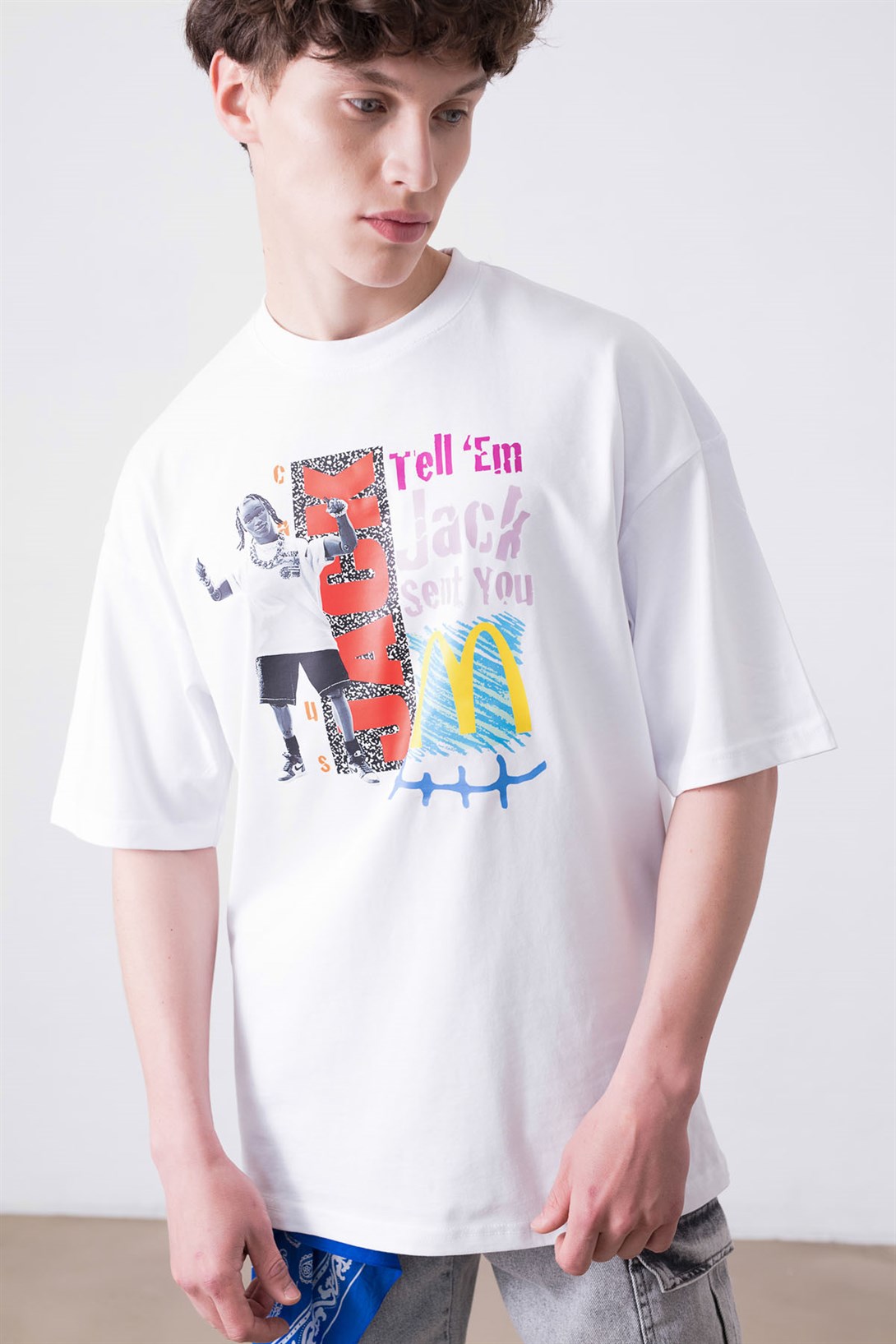 Trendiz Unisex Tell em Jack Sent You  Beyaz Tshirt