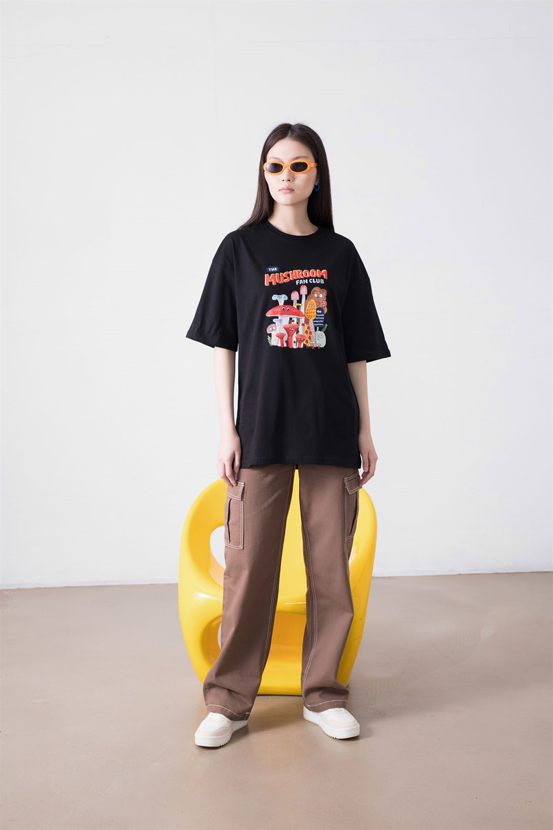 Trendiz Unisex The Mushroom Siyah Tshirt