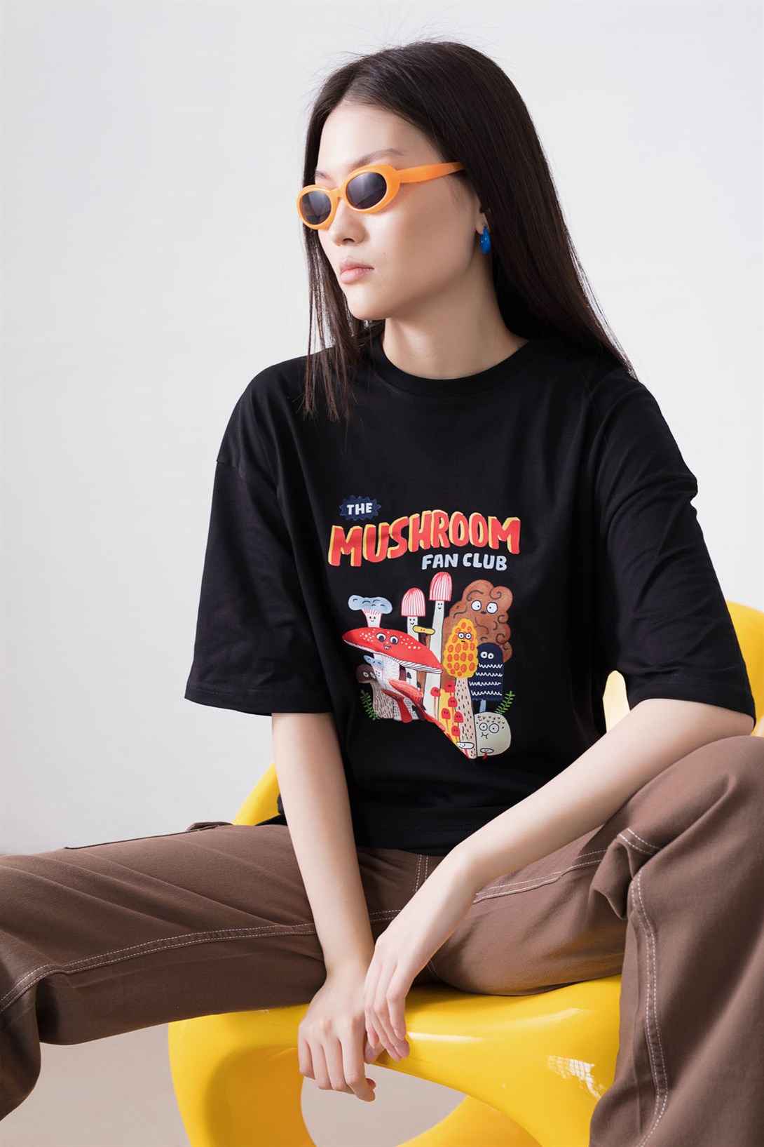 Trendiz Unisex The Mushroom Siyah Tshirt