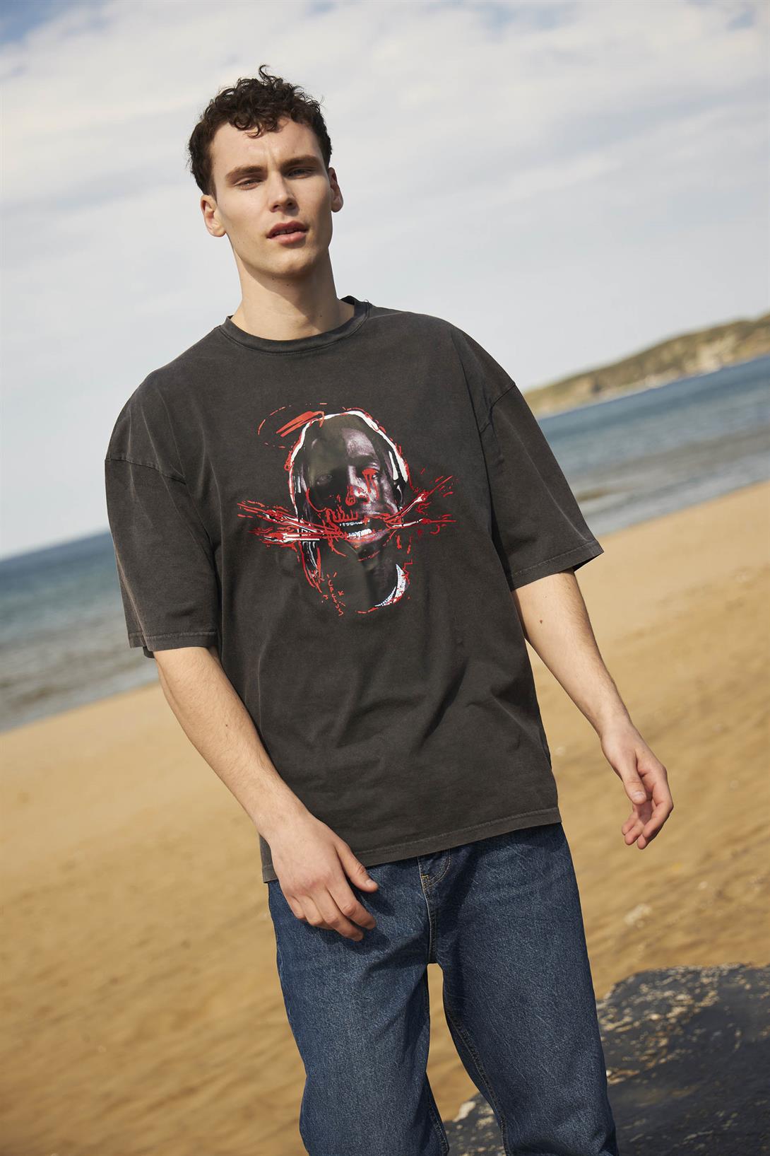 Trendiz Unisex Travis Red Yıkamalı Tshirt Antrasit