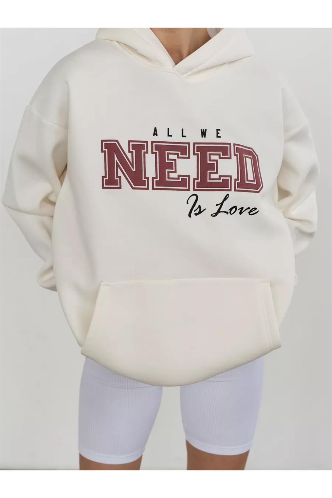 Unisex All We Need is Love Sweatshirt Beyaz