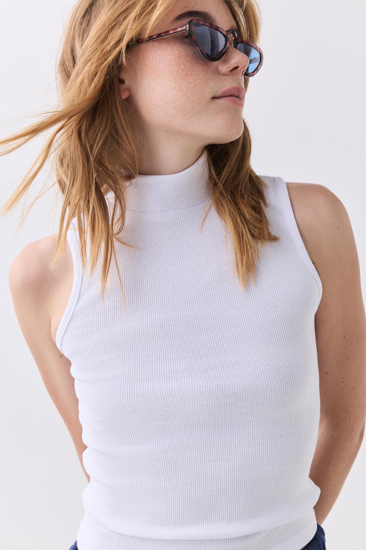 Kadın Balıkçı Yaka Kolsuz Bluz Beyaz 9020