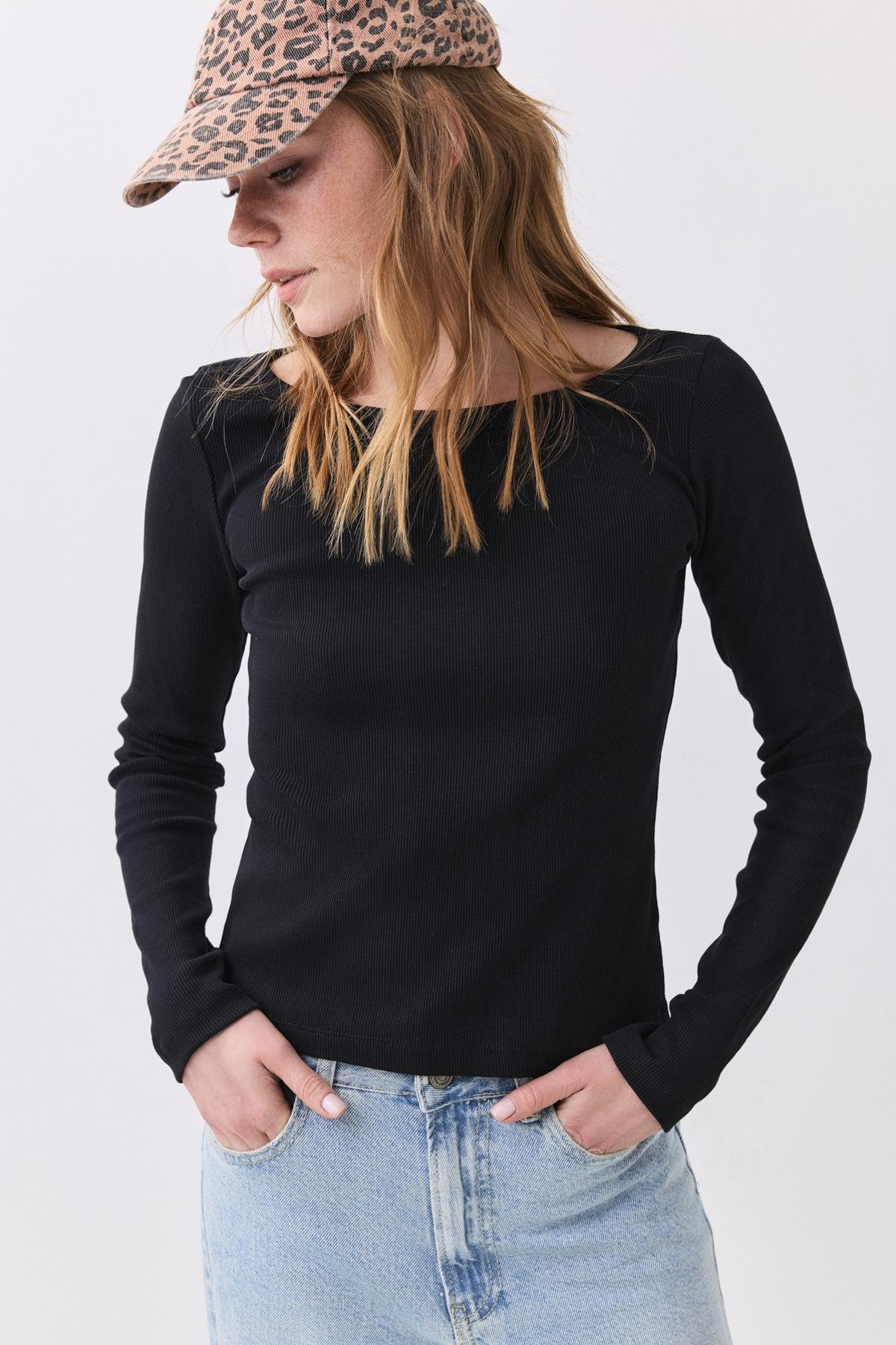 Kadın Kayık Yaka Fitilli Uzun Kollu Bluz Siyah 9022