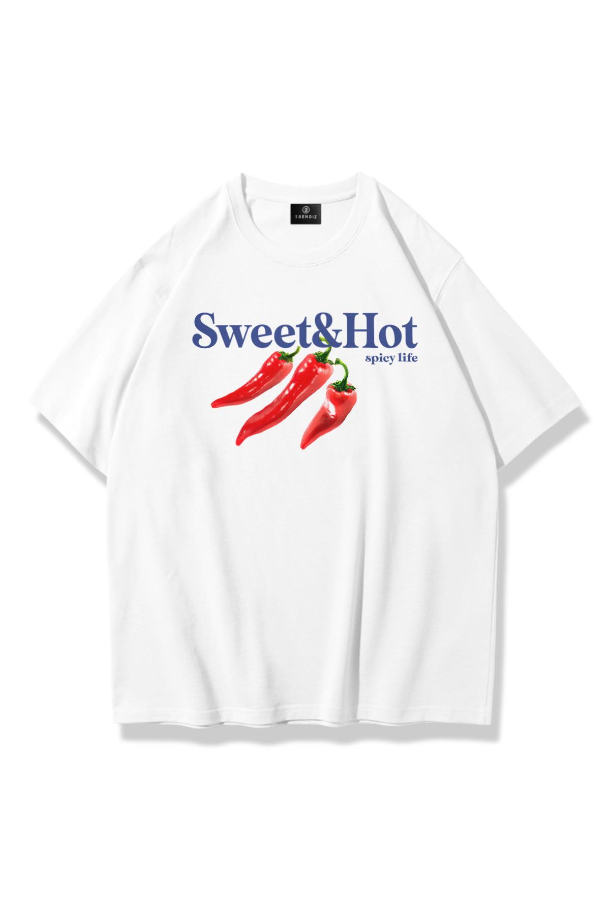 Unisex Sweet and Hot Tshirt Beyaz